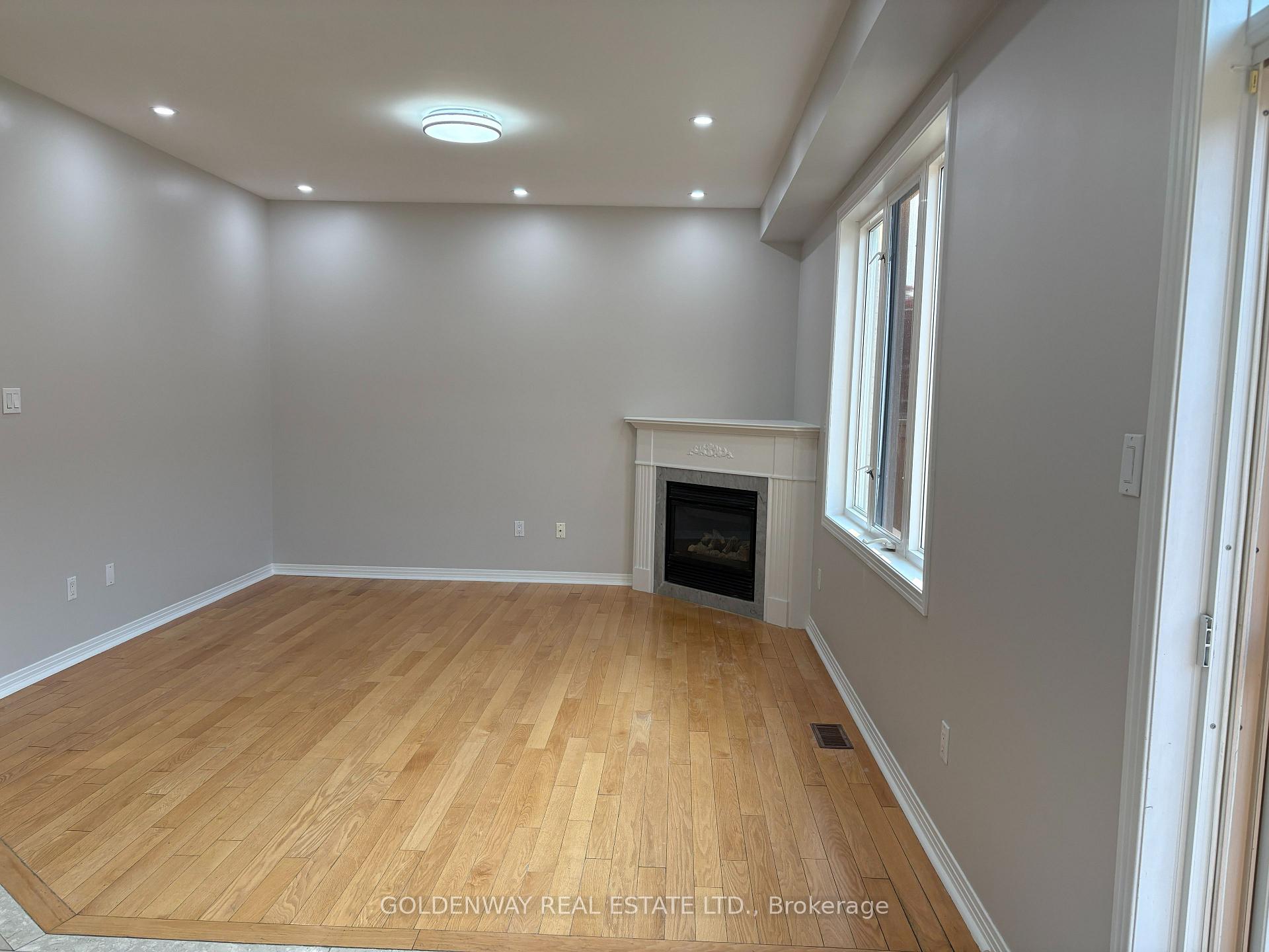 Photo 10 of 34 Whitford Road, Markham, Cachet — HOMEH