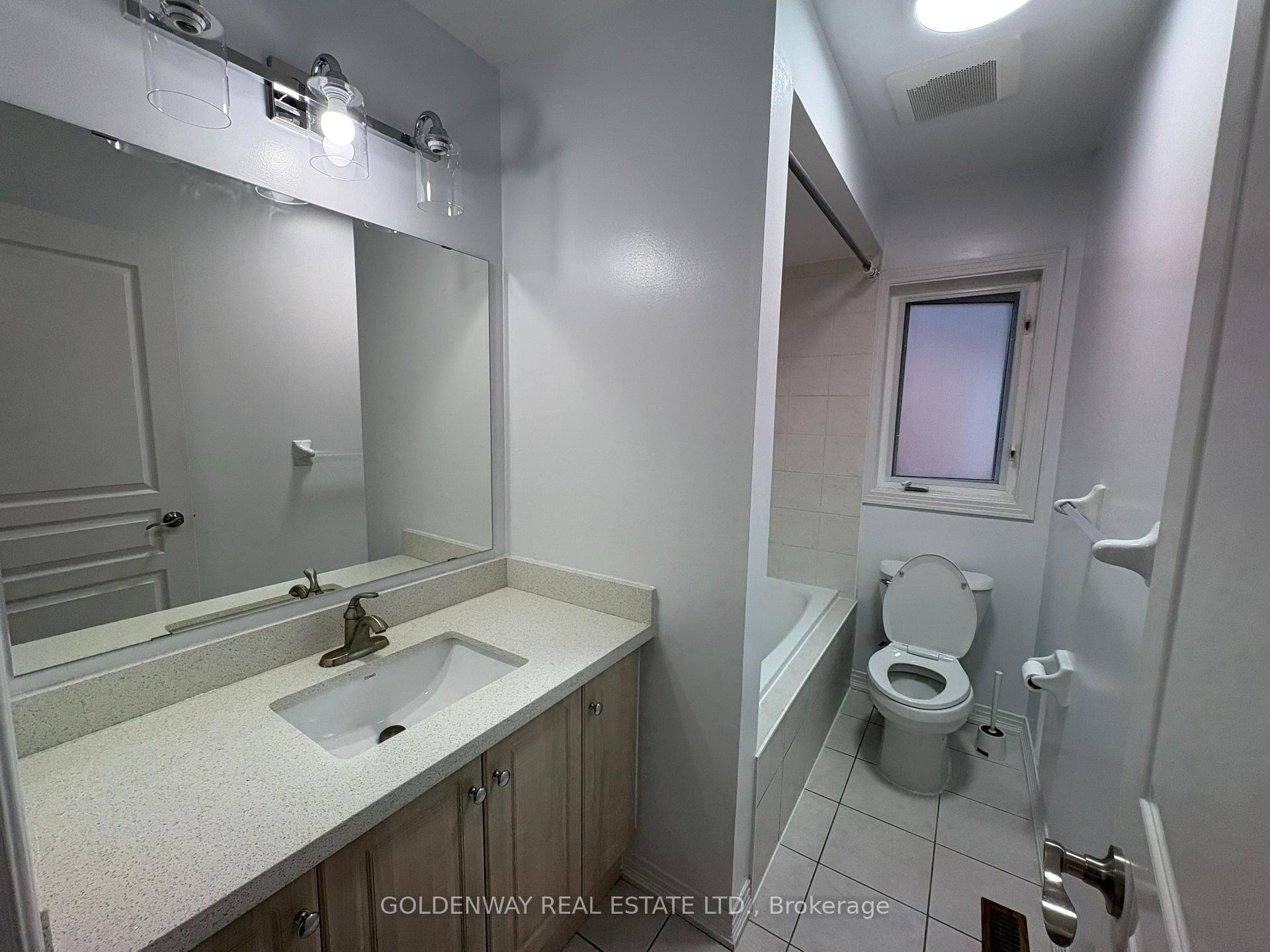 Photo 13 of 34 Whitford Road, Markham, Cachet — HOMEH