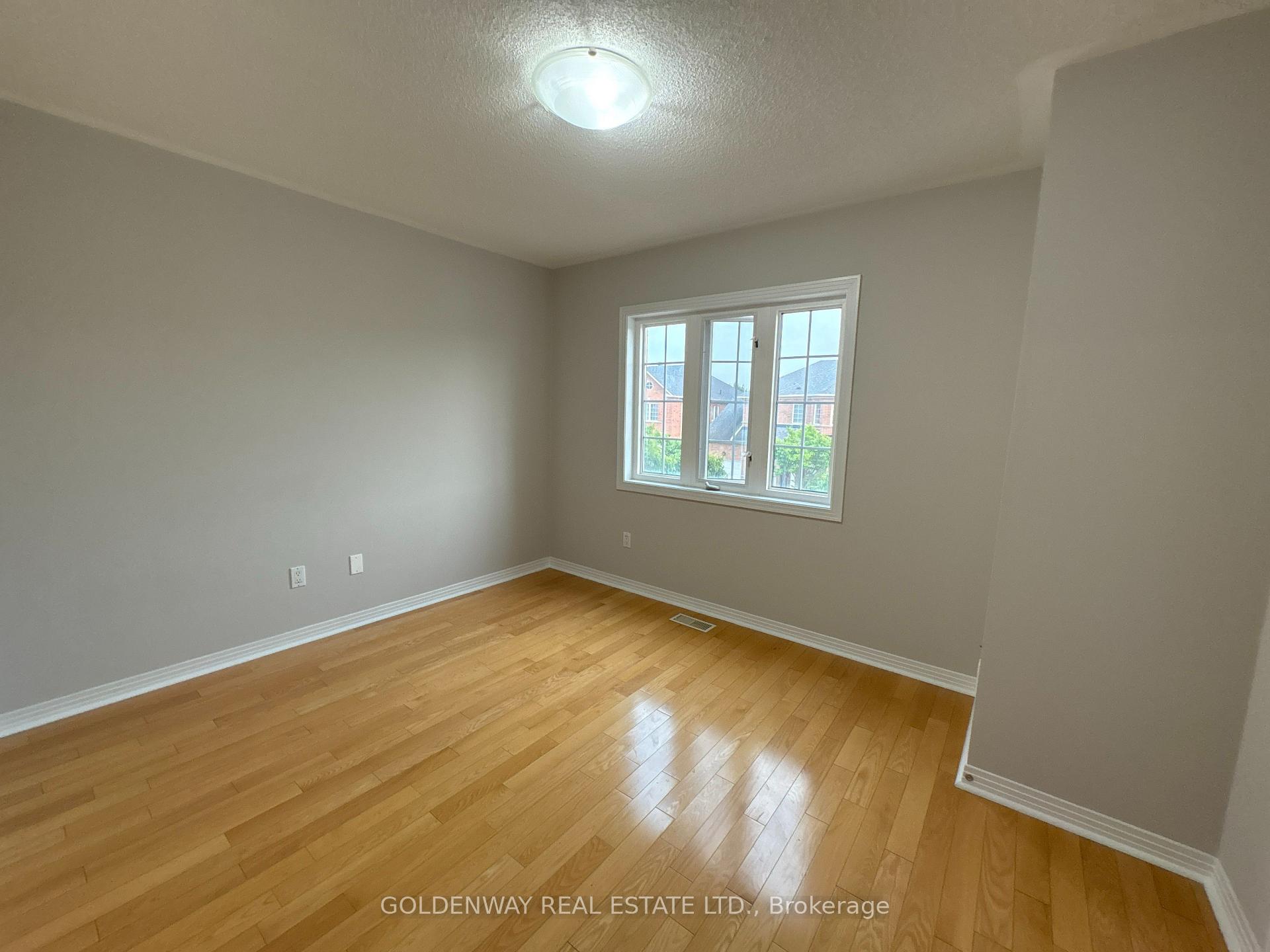 Photo 16 of 34 Whitford Road, Markham, Cachet — HOMEH