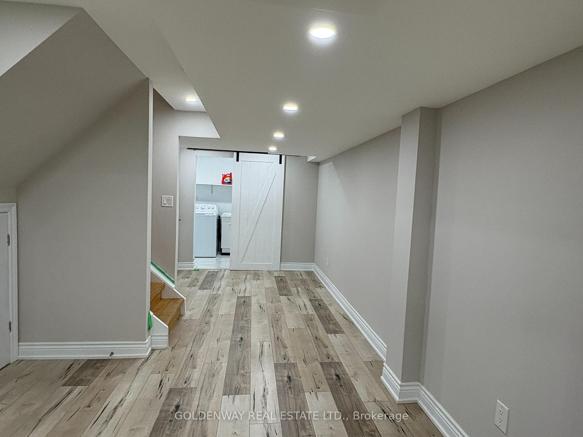 Photo 19 of 34 Whitford Road, Markham, Cachet — HOMEH