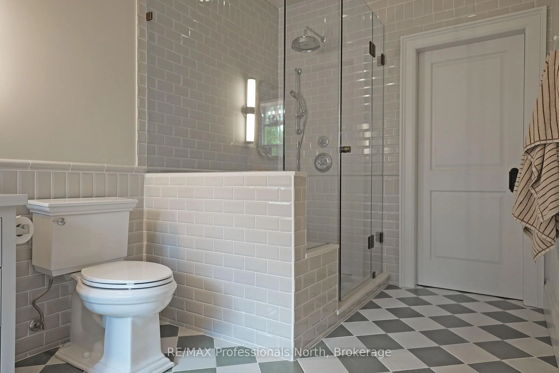 Photo 42 of 1018 Flagstone Lane, Minden Hills, Minden — HOMEH