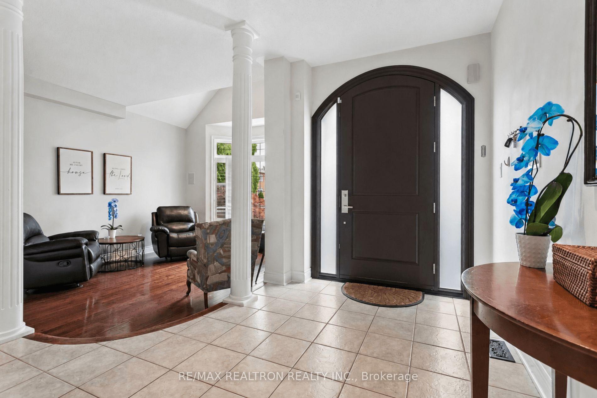 Photo 4 of 2207 Mariposa Road, Oakville, Westmount — HOMEH