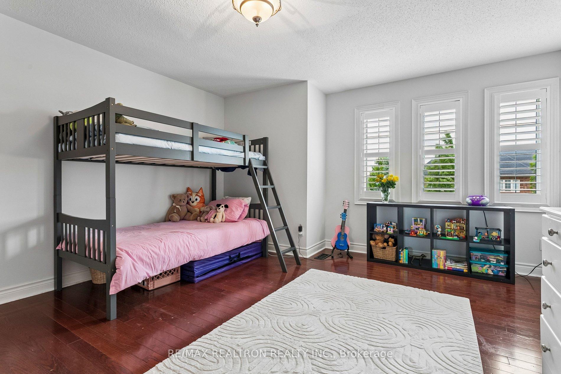 Photo 27 of 2207 Mariposa Road, Oakville, Westmount — HOMEH