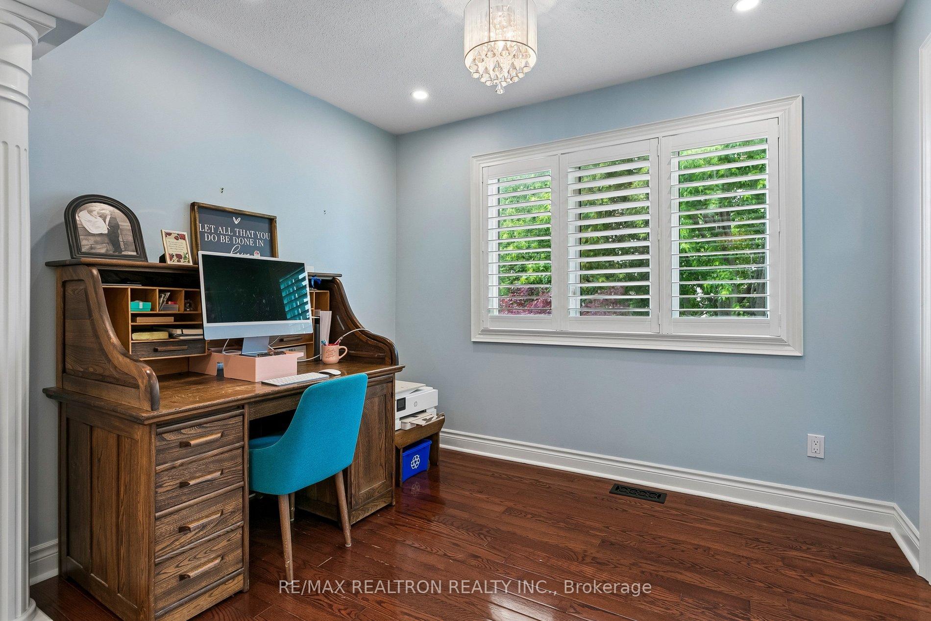 Photo 31 of 2207 Mariposa Road, Oakville, Westmount — HOMEH