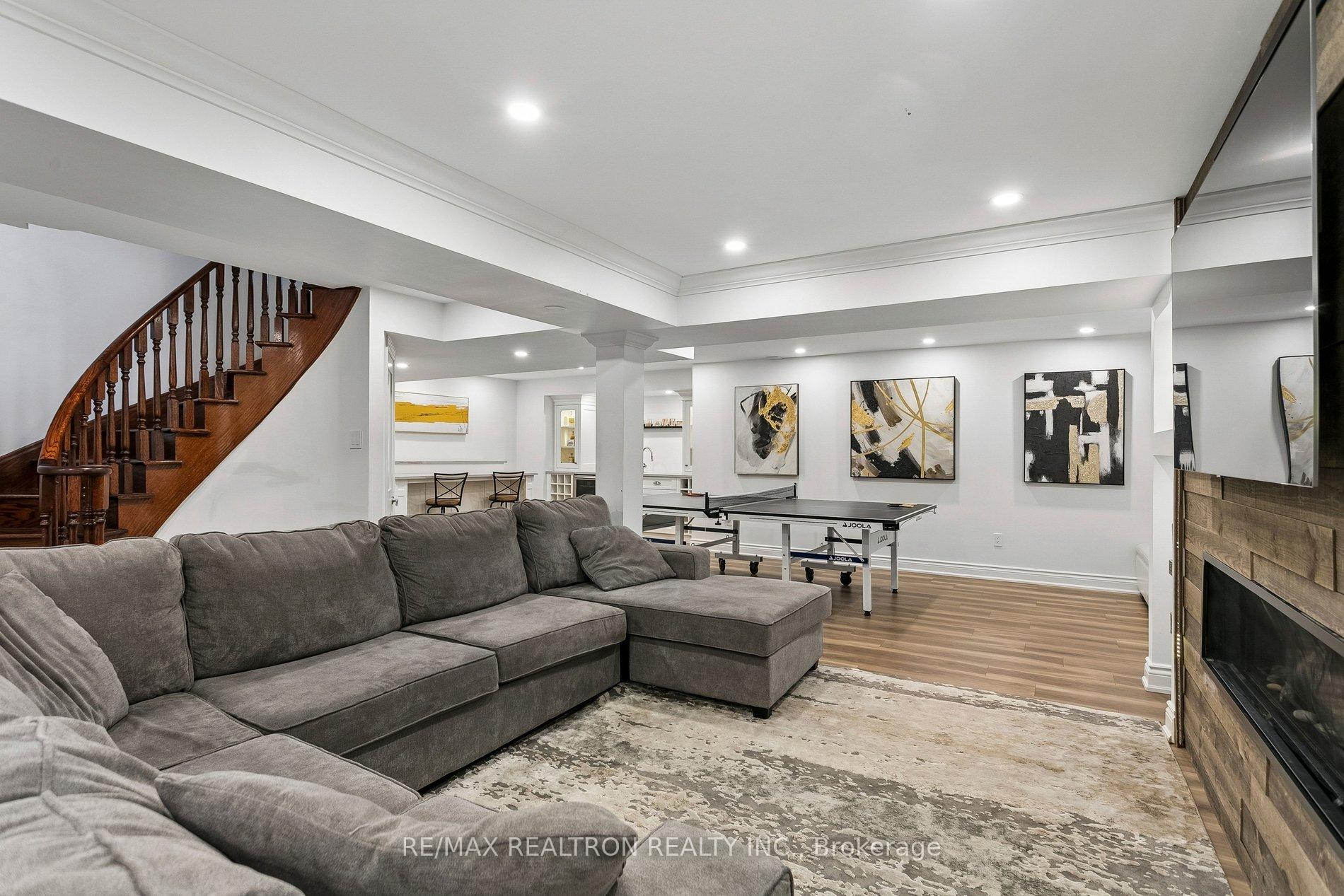 Photo 38 of 2207 Mariposa Road, Oakville, Westmount — HOMEH