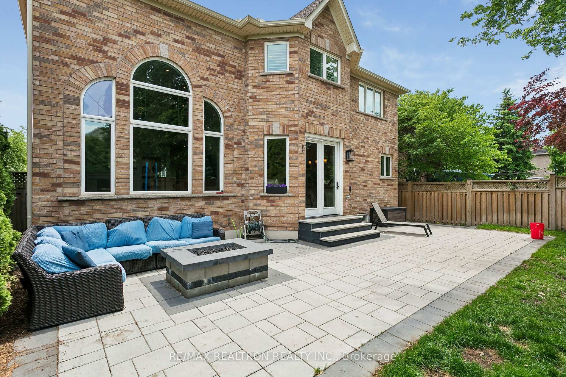 Photo 45 of 2207 Mariposa Road, Oakville, Westmount — HOMEH