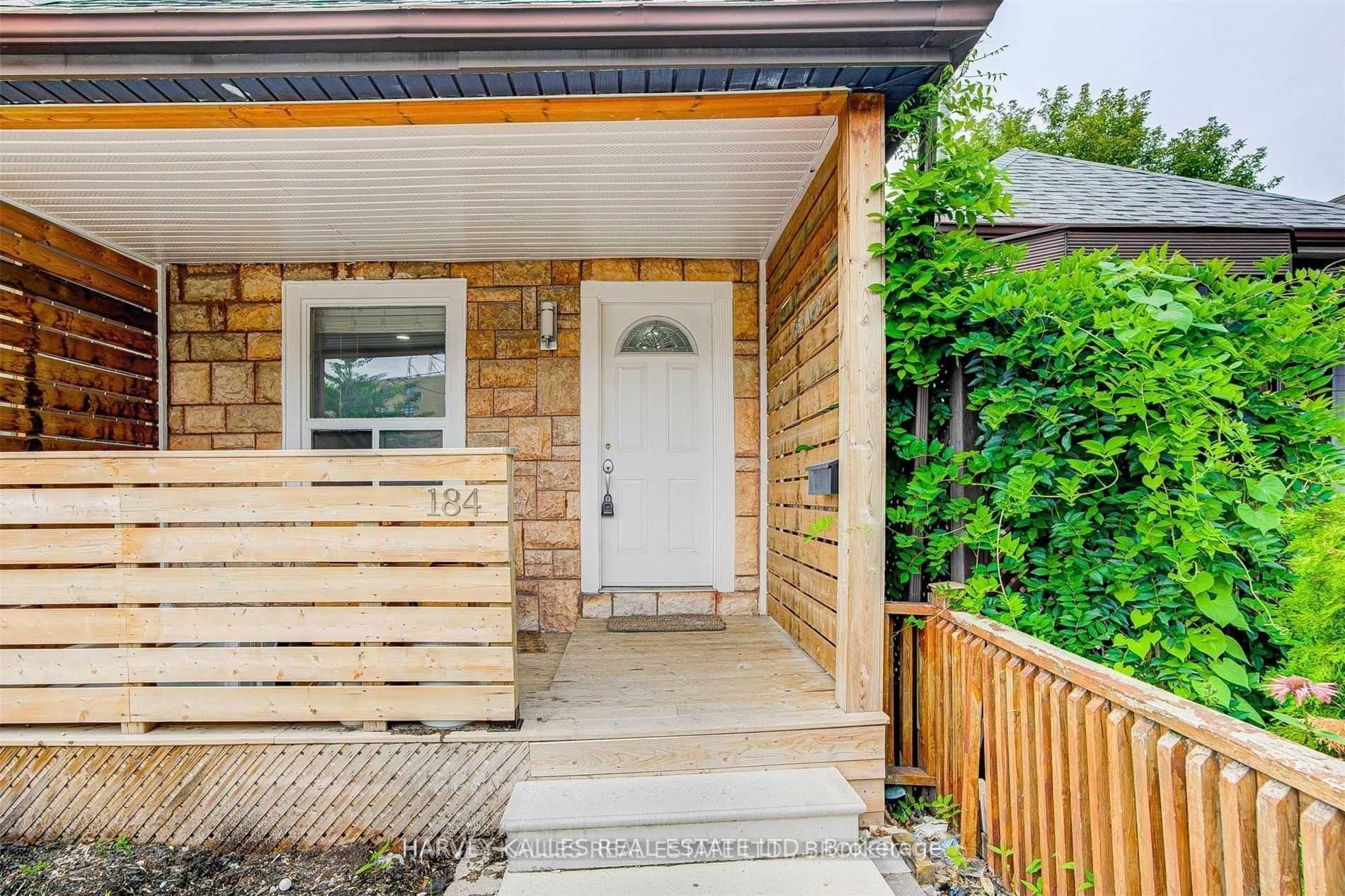Photo 3 of Unit Lower, 184 Cedric Avenue, Toronto, Oakwood Village — HOMEH