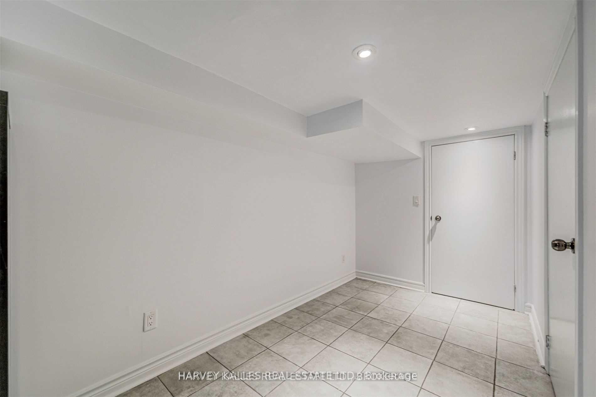 Photo 8 of Unit Lower, 184 Cedric Avenue, Toronto, Oakwood Village — HOMEH