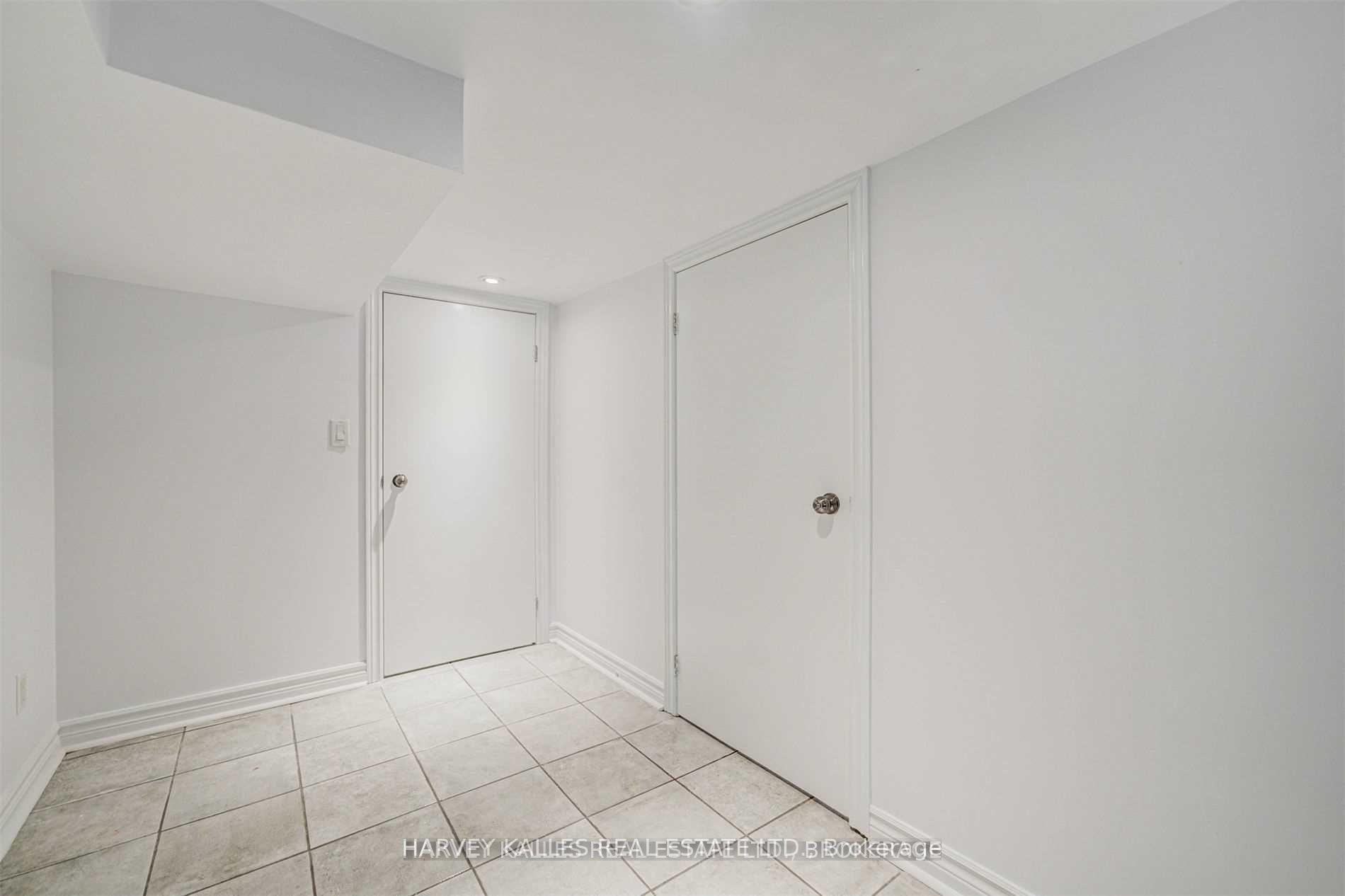 Photo 9 of Unit Lower, 184 Cedric Avenue, Toronto, Oakwood Village — HOMEH