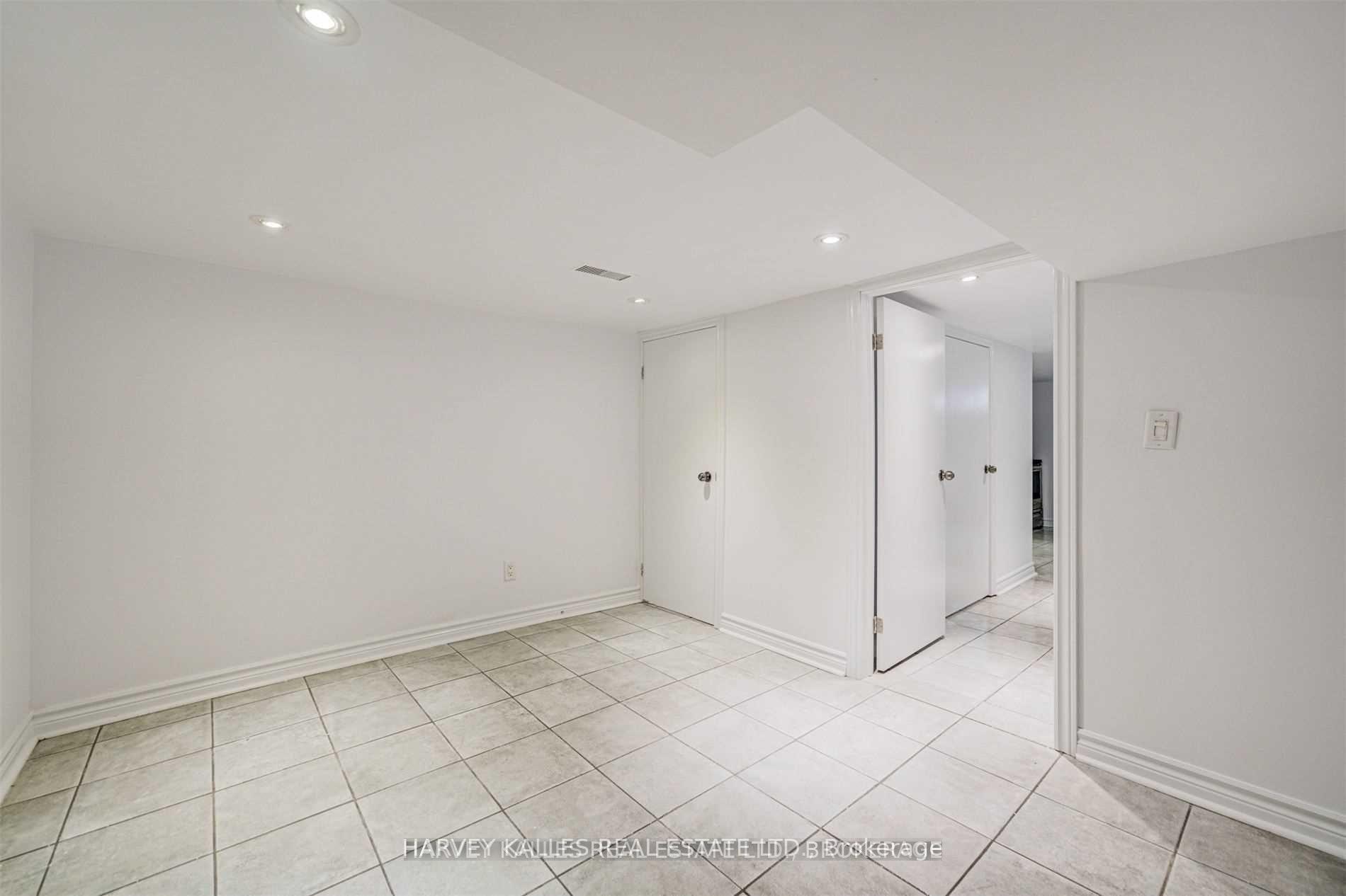 Photo 14 of Unit Lower, 184 Cedric Avenue, Toronto, Oakwood Village — HOMEH