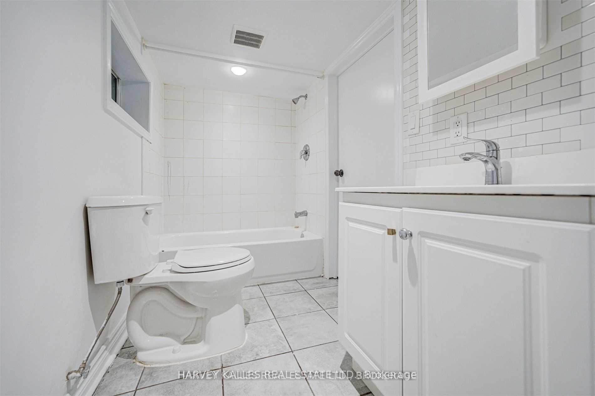 Photo 15 of Unit Lower, 184 Cedric Avenue, Toronto, Oakwood Village — HOMEH