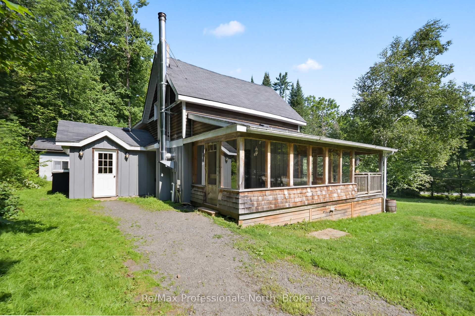 Photo 4 of 1658 Housey's Rapids Road, Gravenhurst, Ryde — HOMEH
