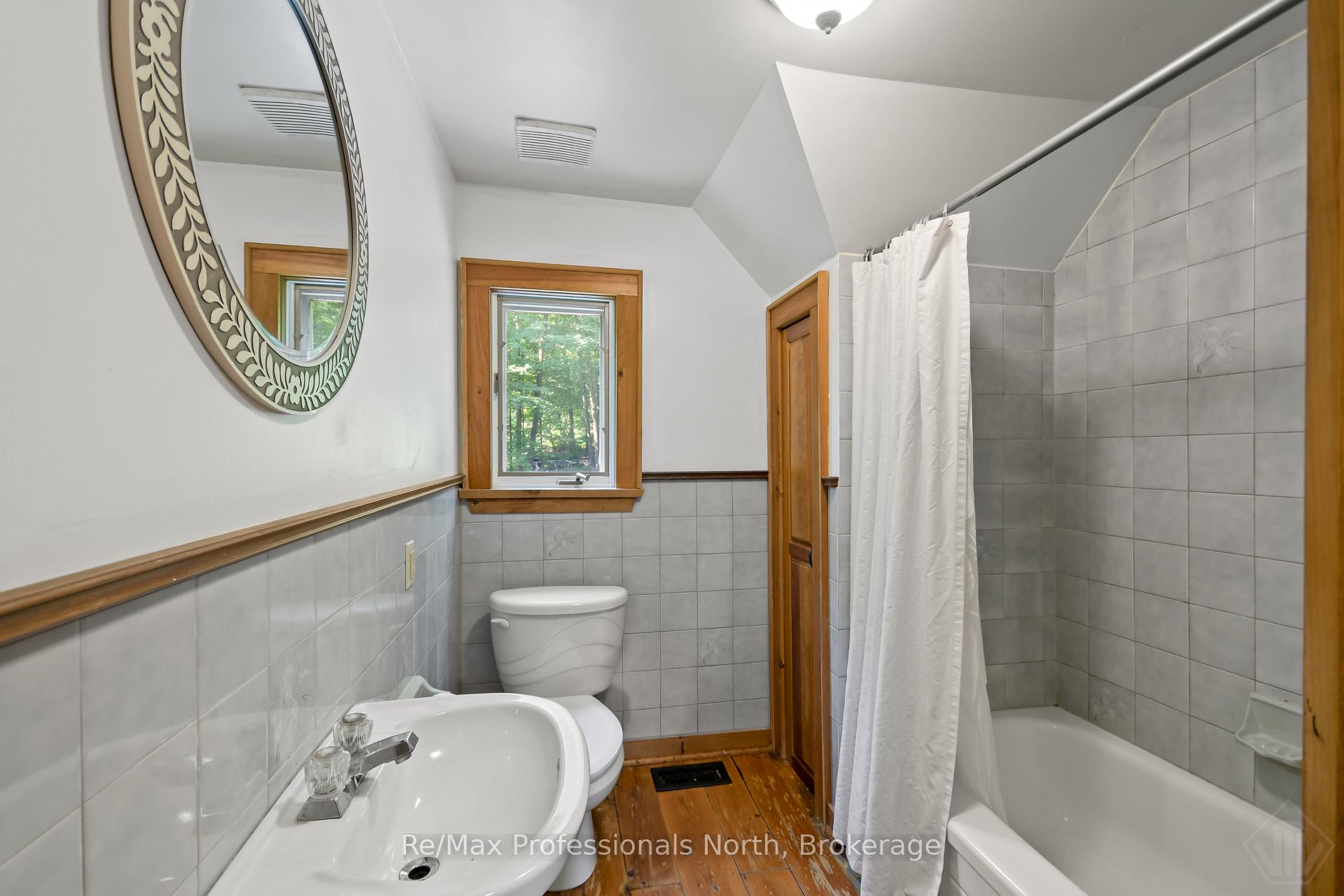 Photo 28 of 1658 Housey's Rapids Road, Gravenhurst, Ryde — HOMEH