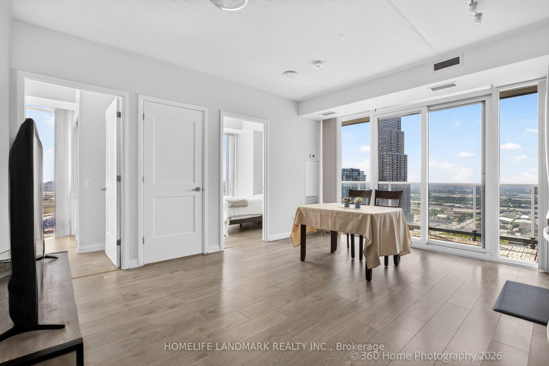 Photo 6 of Unit 3604, 7895 Jane Street, Vaughan, Concord — HOMEH