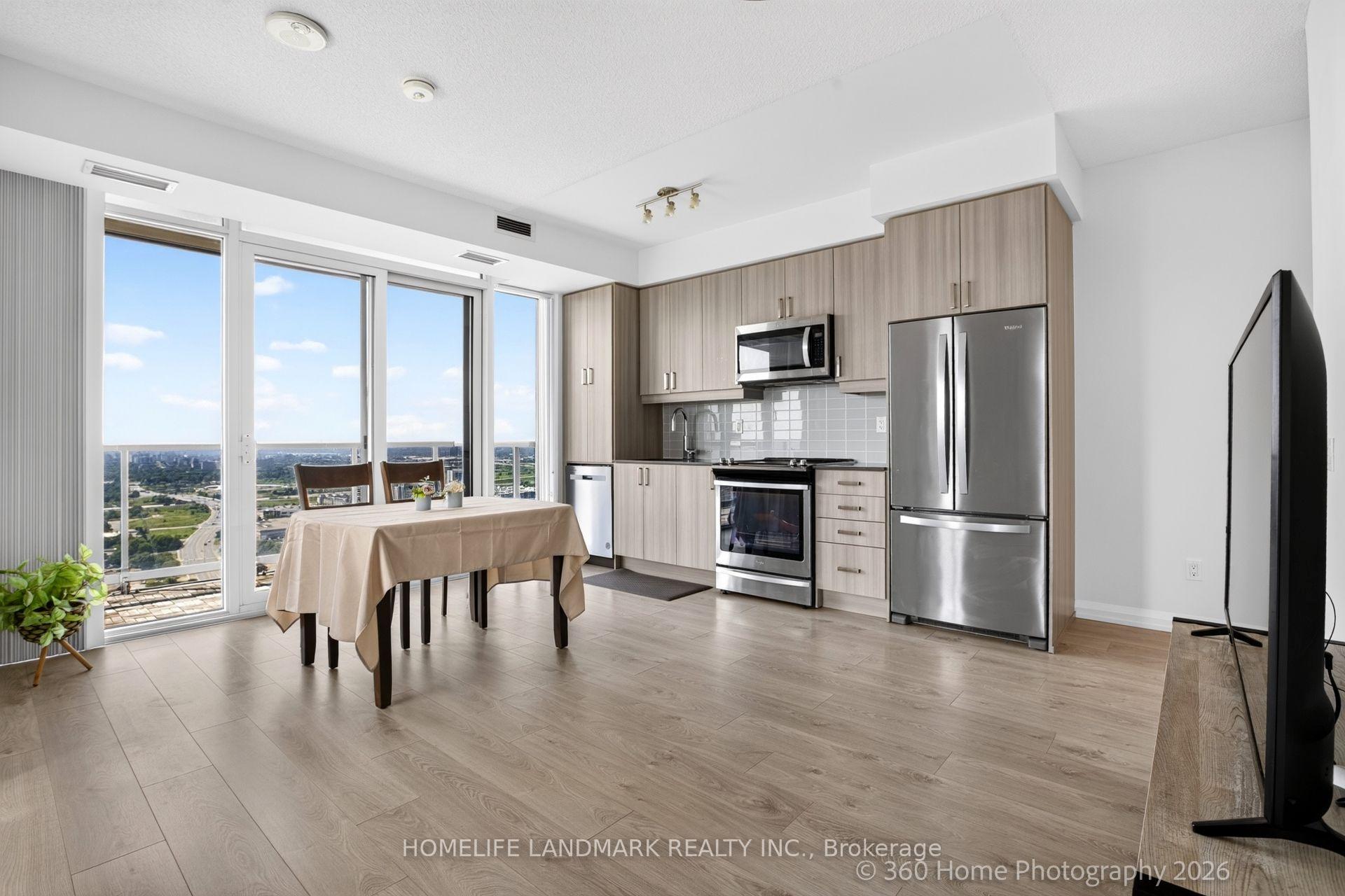 Photo 7 of Unit 3604, 7895 Jane Street, Vaughan, Concord — HOMEH