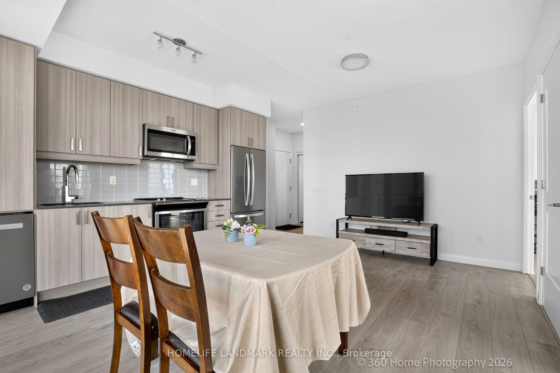 Photo 11 of Unit 3604, 7895 Jane Street, Vaughan, Concord — HOMEH