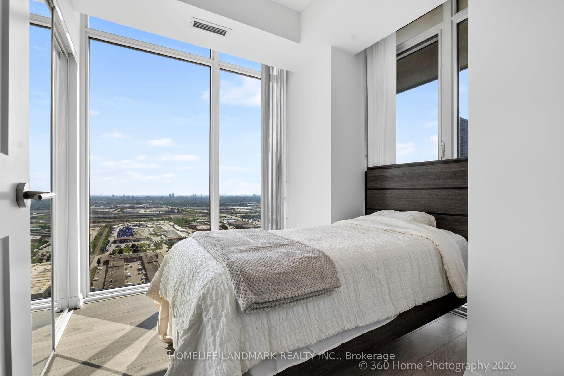Photo 14 of Unit 3604, 7895 Jane Street, Vaughan, Concord — HOMEH