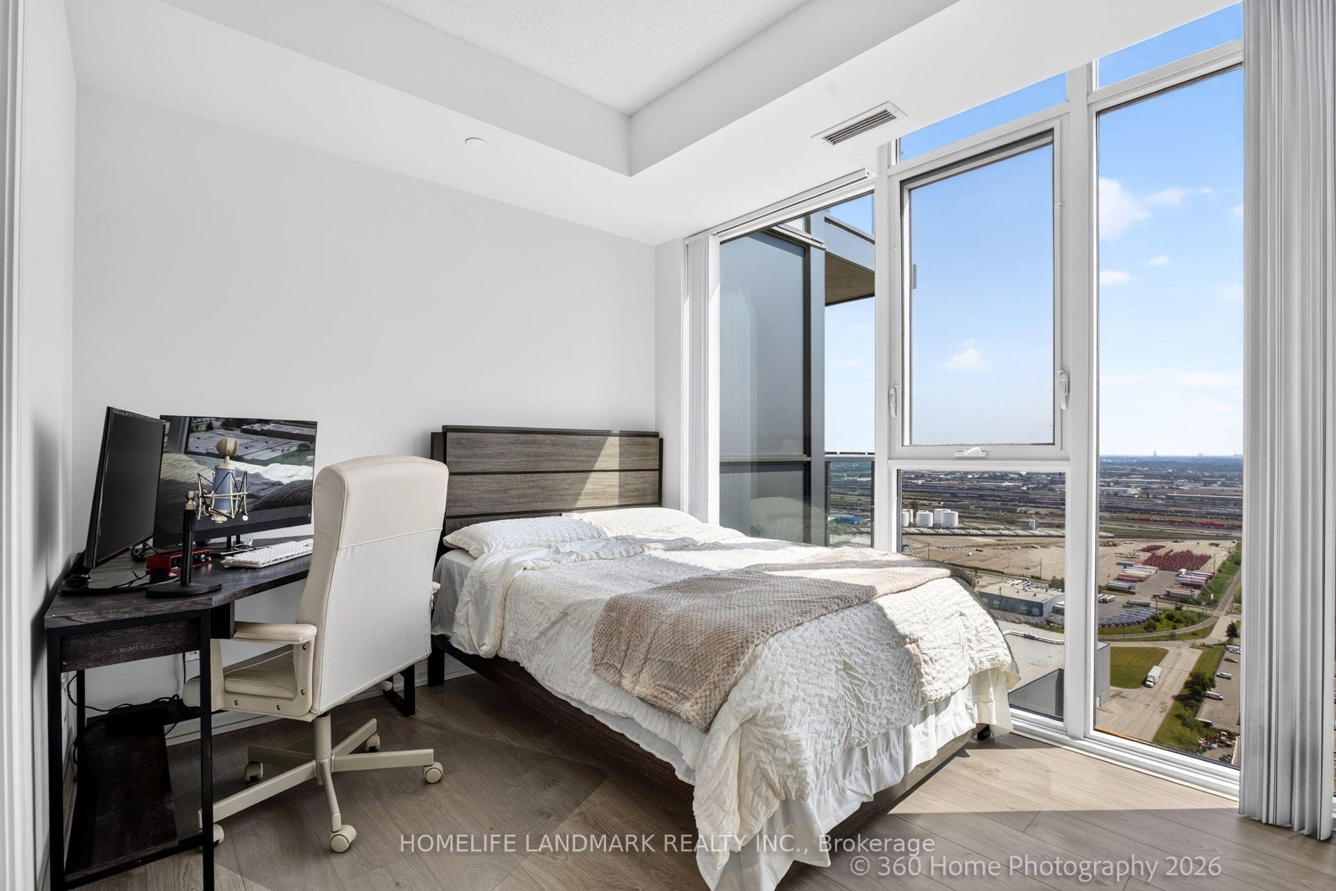 Photo 17 of Unit 3604, 7895 Jane Street, Vaughan, Concord — HOMEH