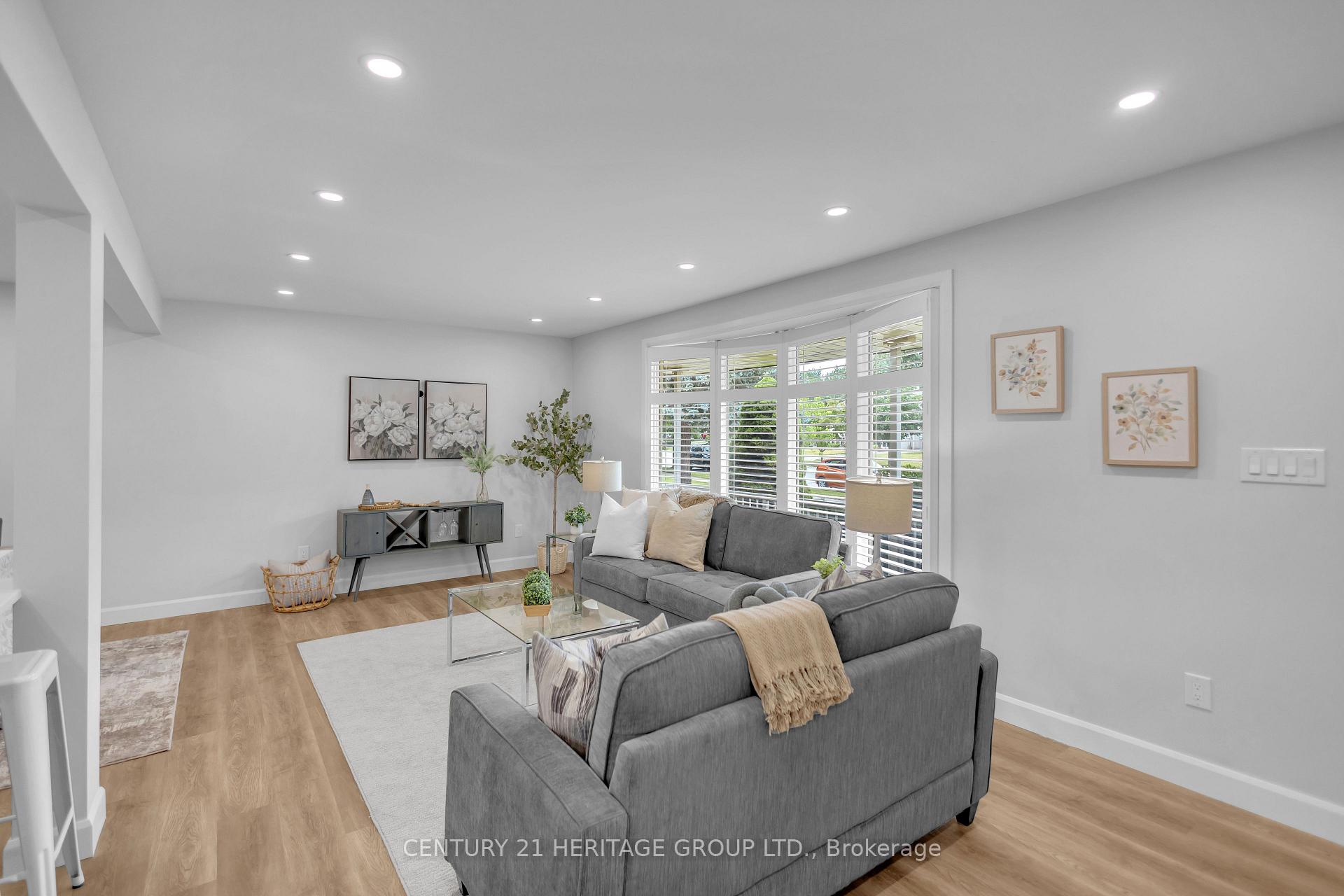 Photo 7 of 17 Stodola Drive, Brantford, Henderson-Sky Acres — HOMEH