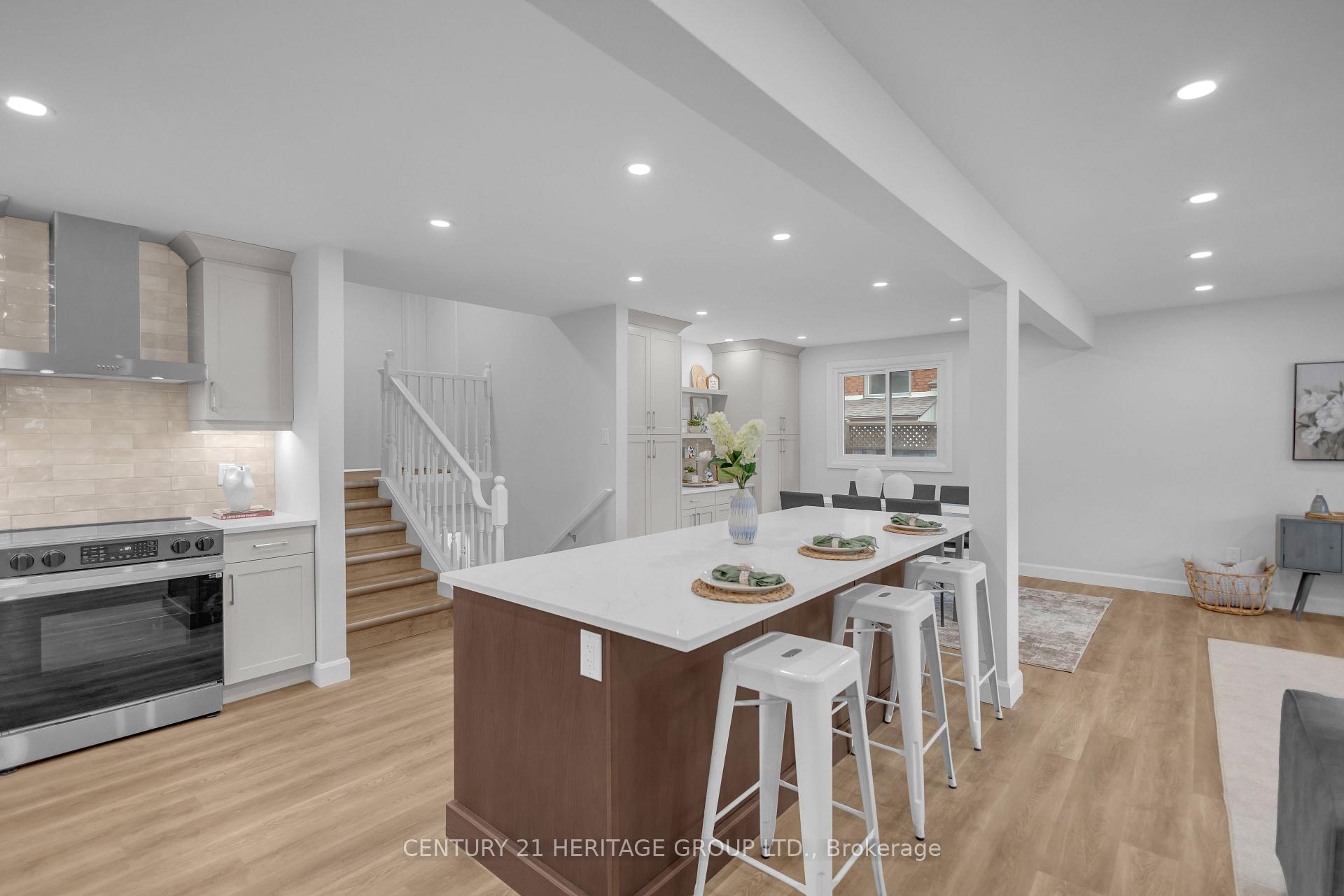 Photo 13 of 17 Stodola Drive, Brantford, Henderson-Sky Acres — HOMEH