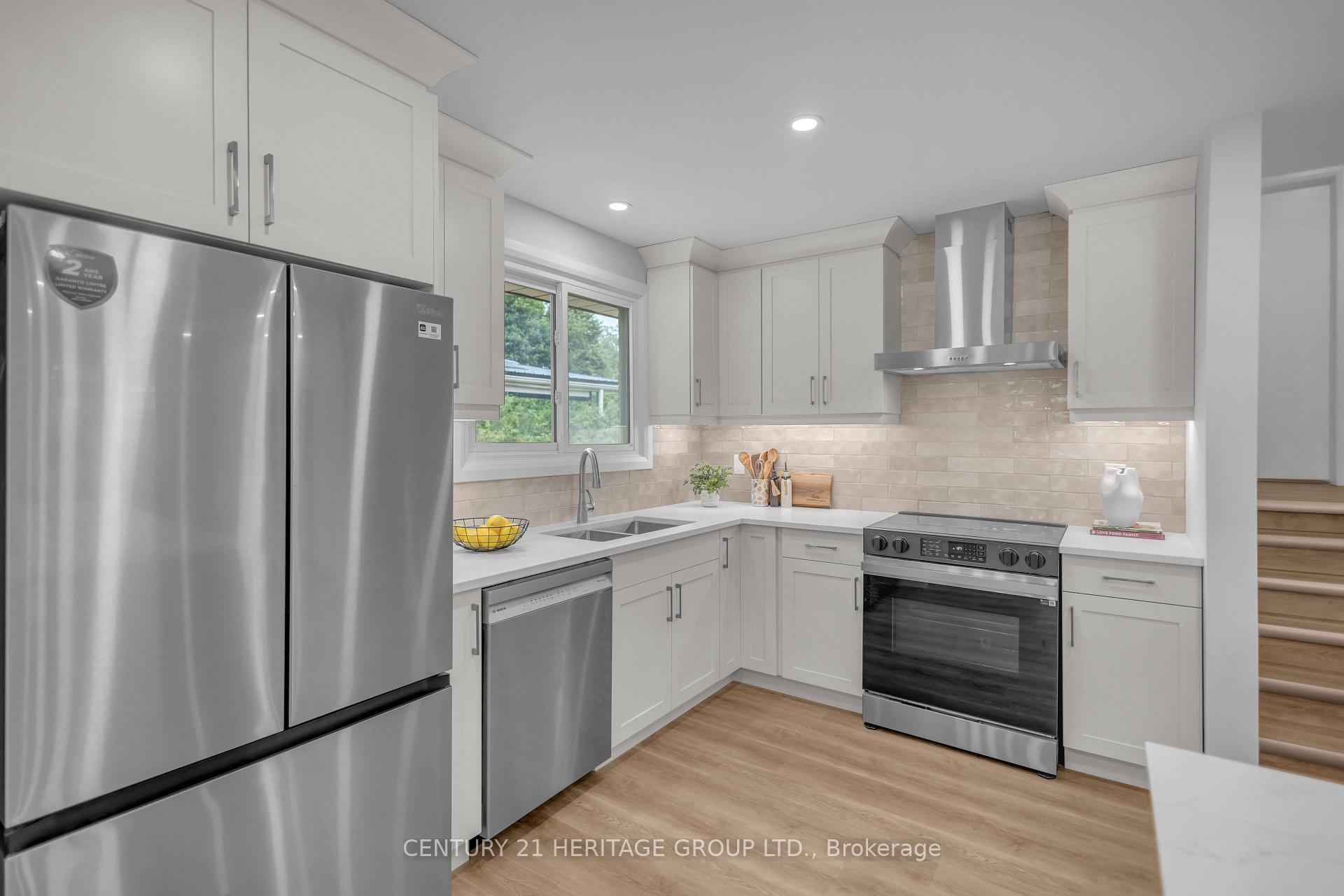 Photo 14 of 17 Stodola Drive, Brantford, Henderson-Sky Acres — HOMEH