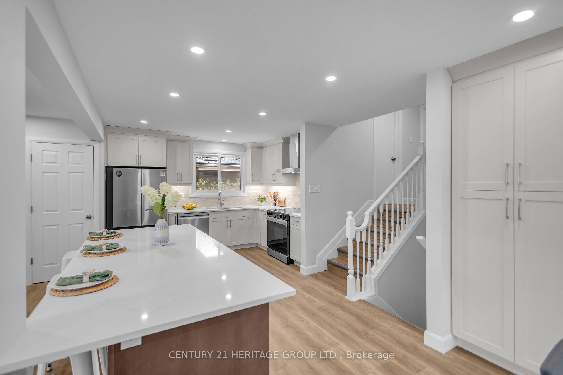 Photo 16 of 17 Stodola Drive, Brantford, Henderson-Sky Acres — HOMEH