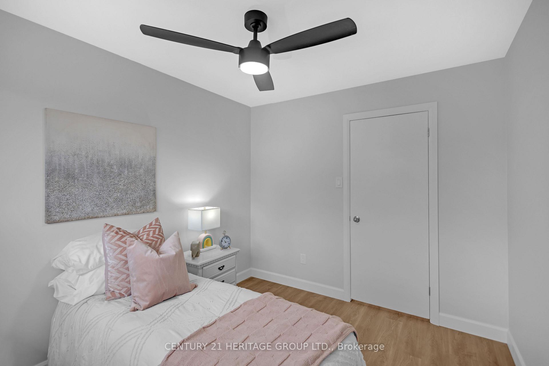 Photo 25 of 17 Stodola Drive, Brantford, Henderson-Sky Acres — HOMEH