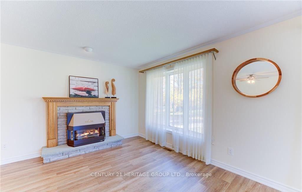Photo 4 of 184 Hull Road, Strathroy-Caradoc, NE — HOMEH