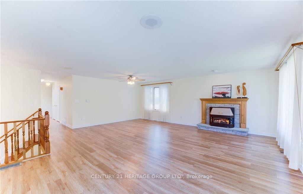 Photo 5 of 184 Hull Road, Strathroy-Caradoc, NE — HOMEH
