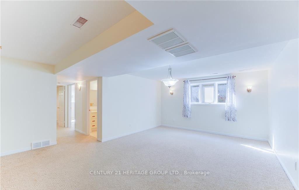 Photo 18 of 184 Hull Road, Strathroy-Caradoc, NE — HOMEH