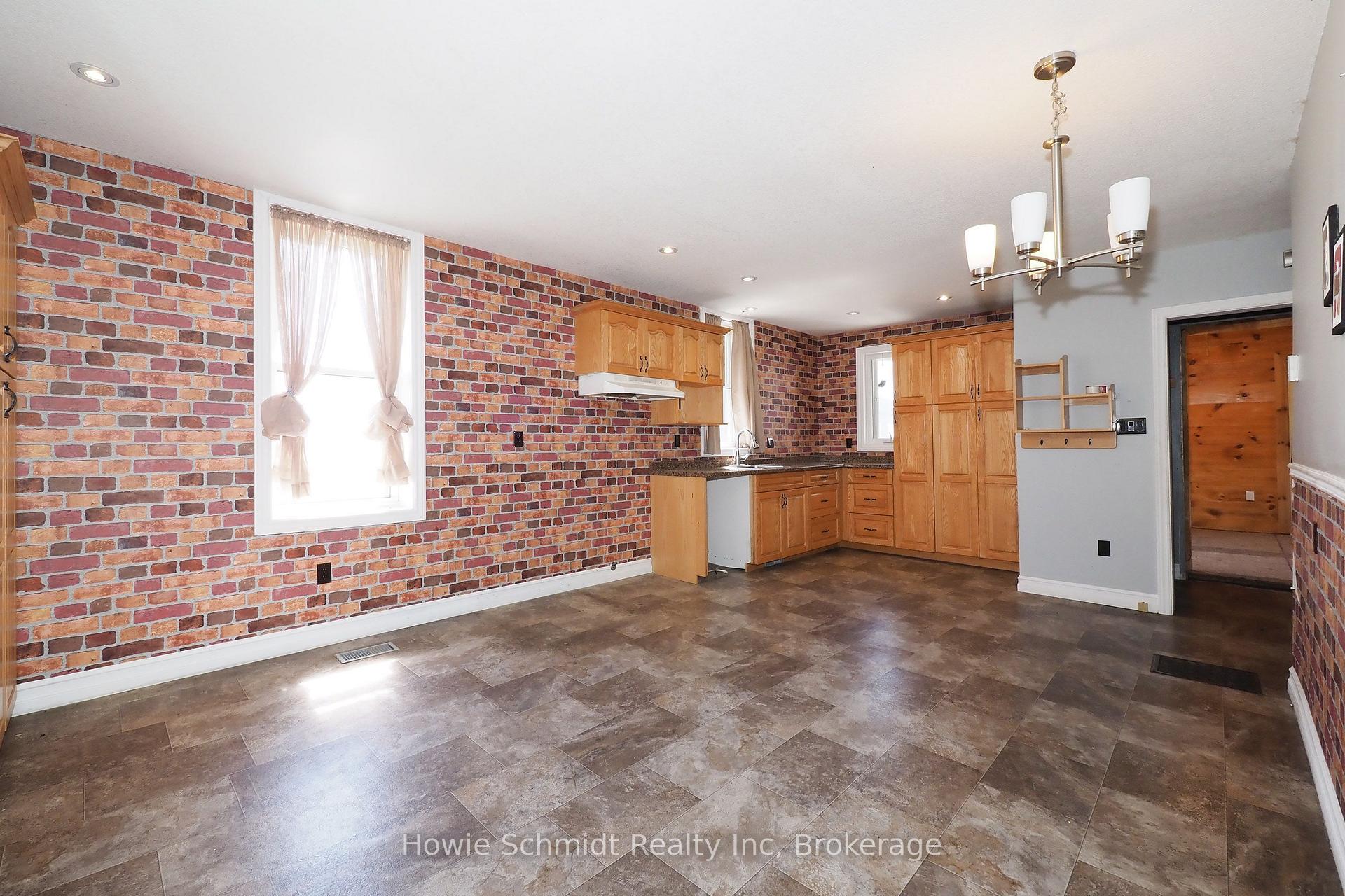 Photo 7 of 45169 Jamestown Road, Huron East, Grey — HOMEH
