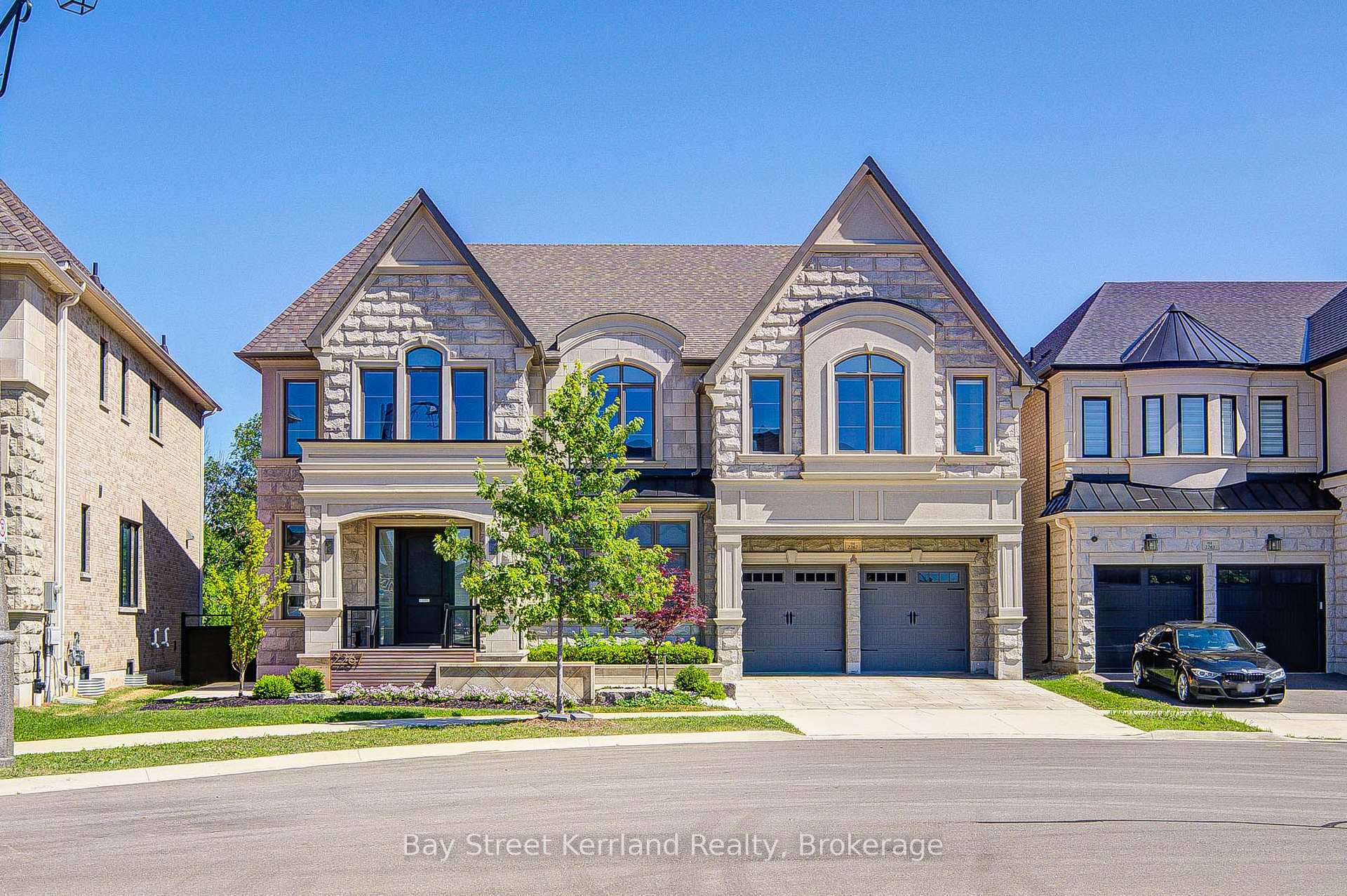 Photo 1 of 2267 Saw Whet Boulevard, Oakville, Glen Abbey — HOMEH