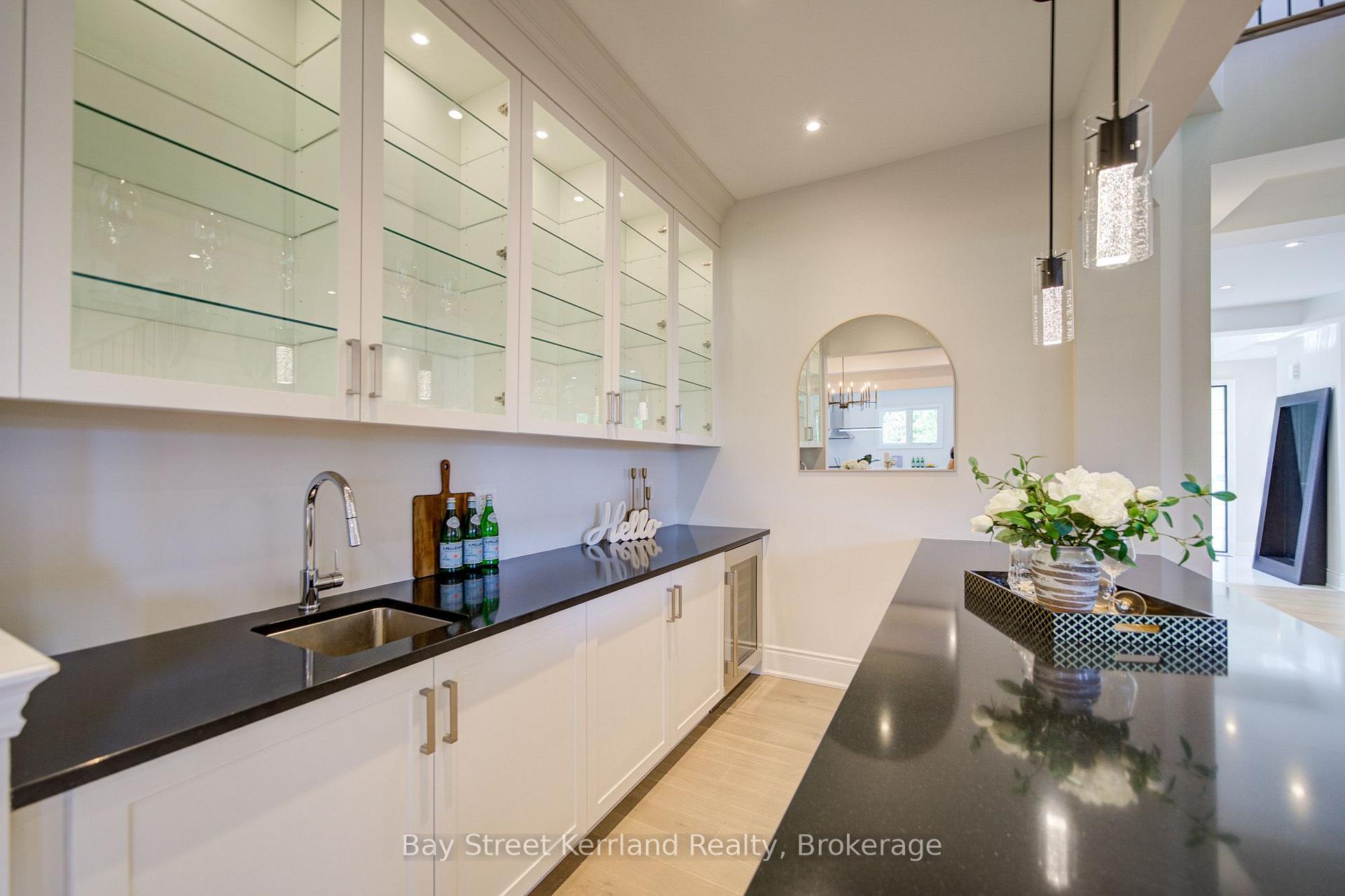 Photo 8 of 2267 Saw Whet Boulevard, Oakville, Glen Abbey — HOMEH