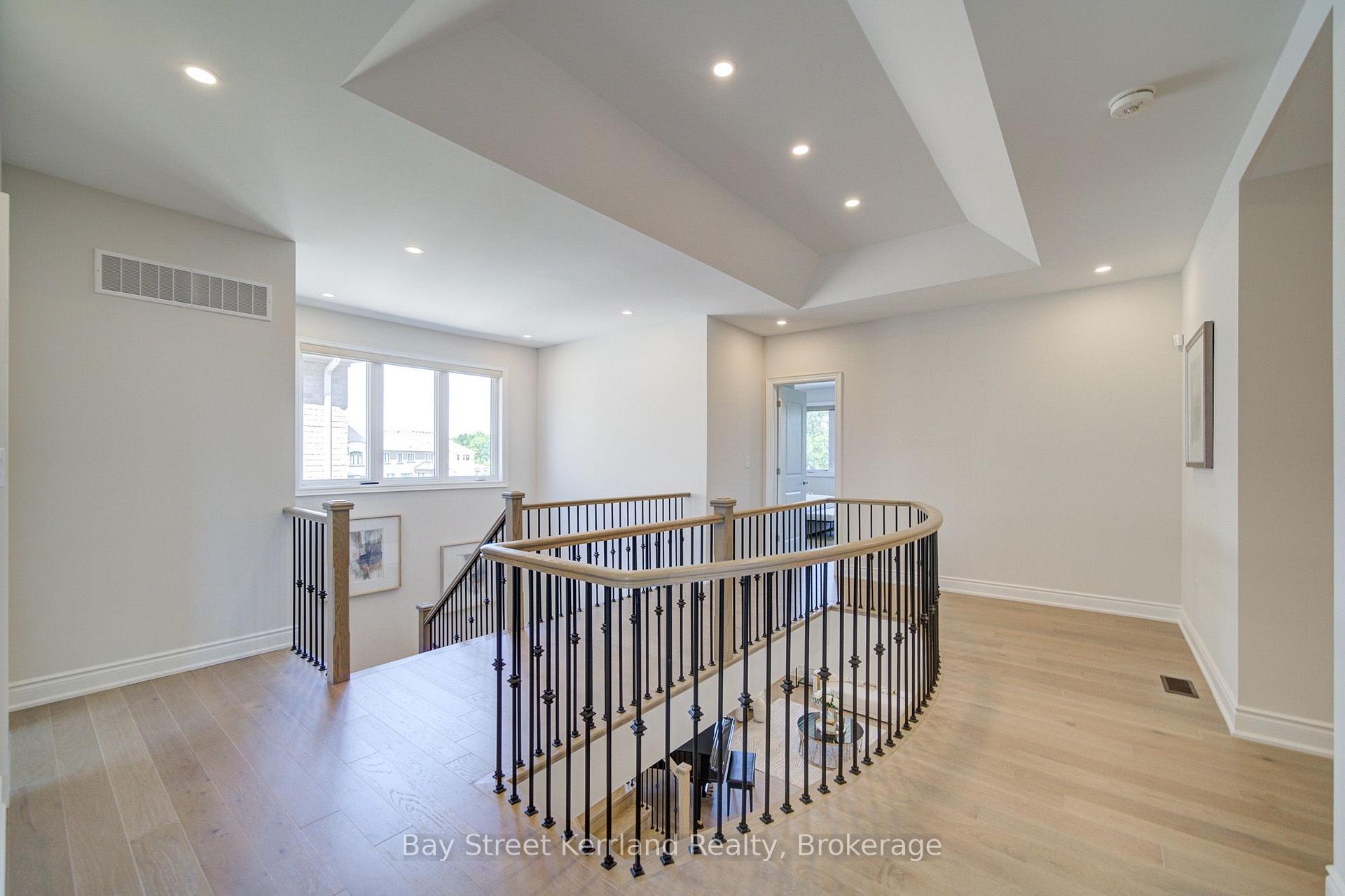 Photo 17 of 2267 Saw Whet Boulevard, Oakville, Glen Abbey — HOMEH
