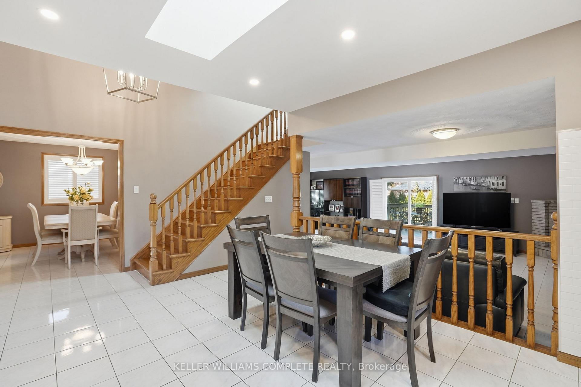 Photo 12 of 32 Highbury Drive, Hamilton, Stoney Creek Mountain — HOMEH