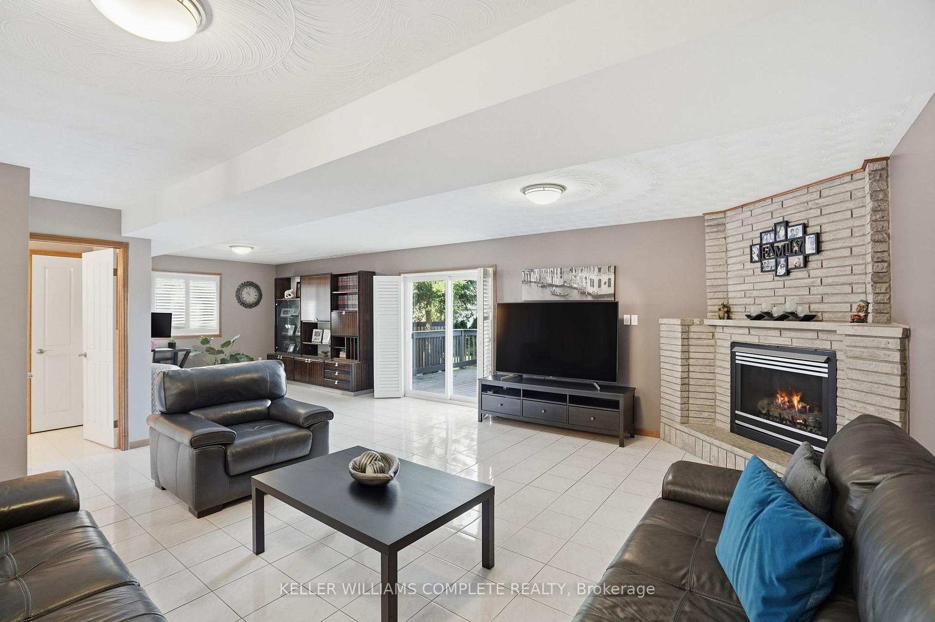 Photo 15 of 32 Highbury Drive, Hamilton, Stoney Creek Mountain — HOMEH