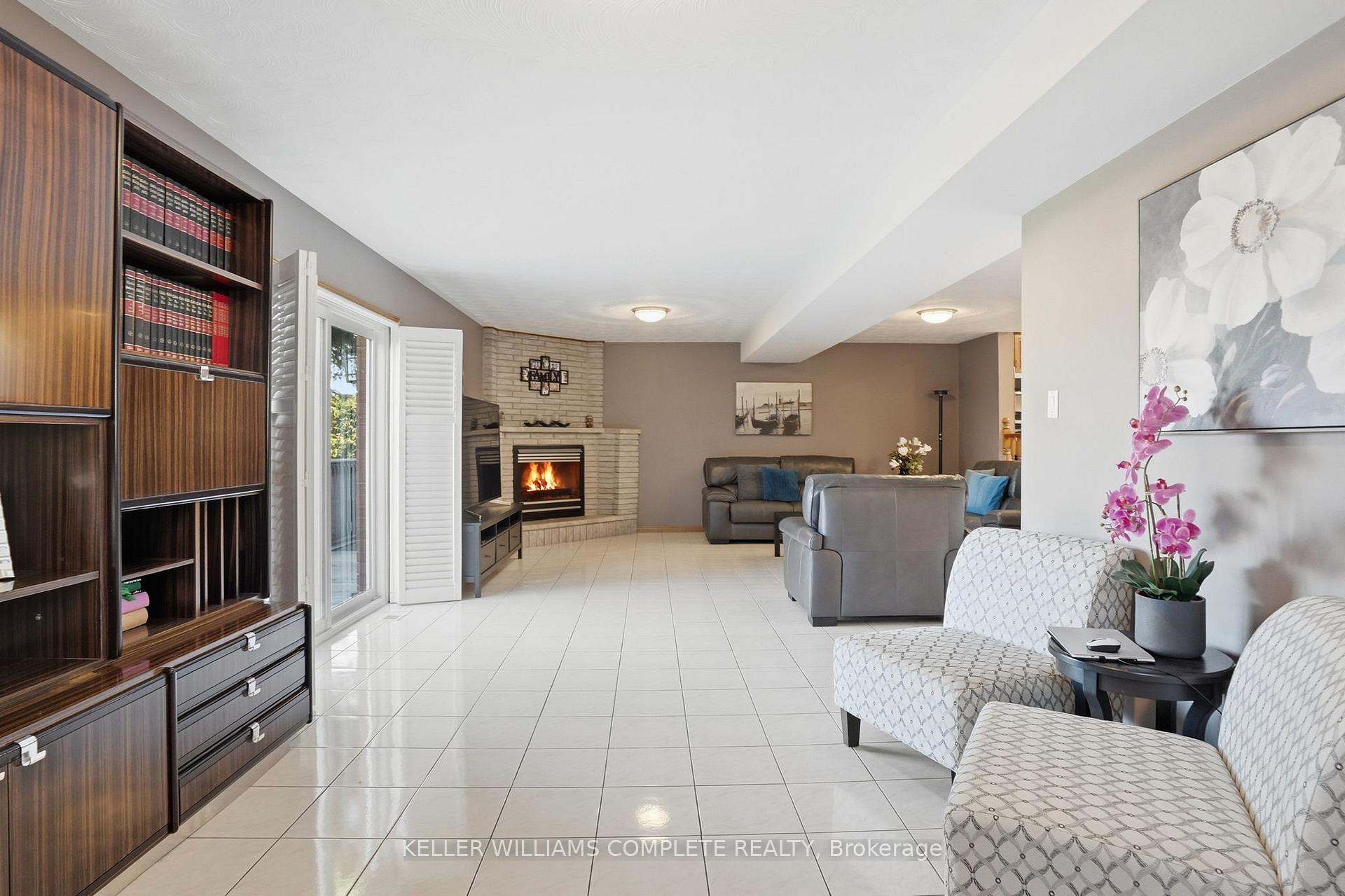Photo 17 of 32 Highbury Drive, Hamilton, Stoney Creek Mountain — HOMEH