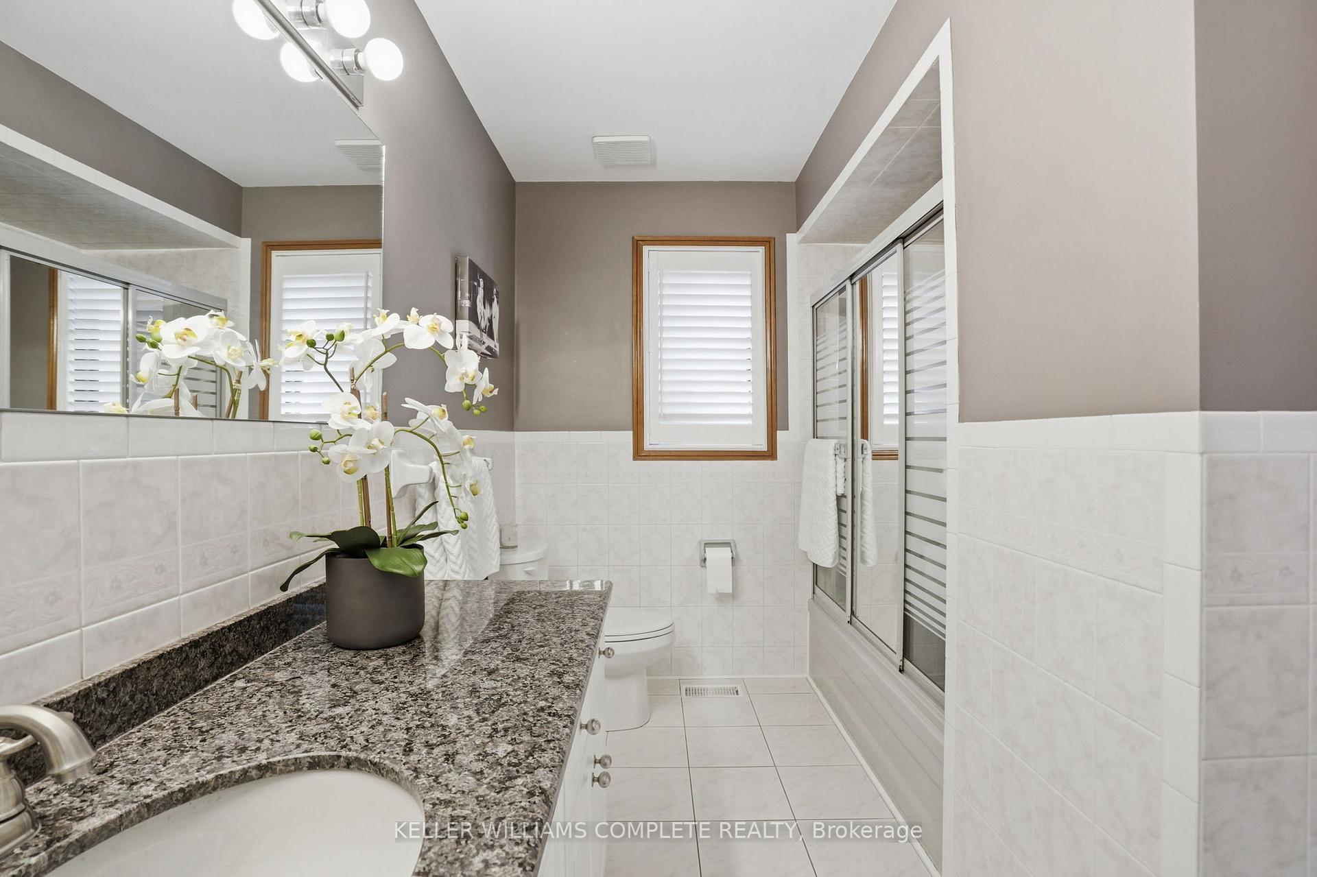 Photo 19 of 32 Highbury Drive, Hamilton, Stoney Creek Mountain — HOMEH