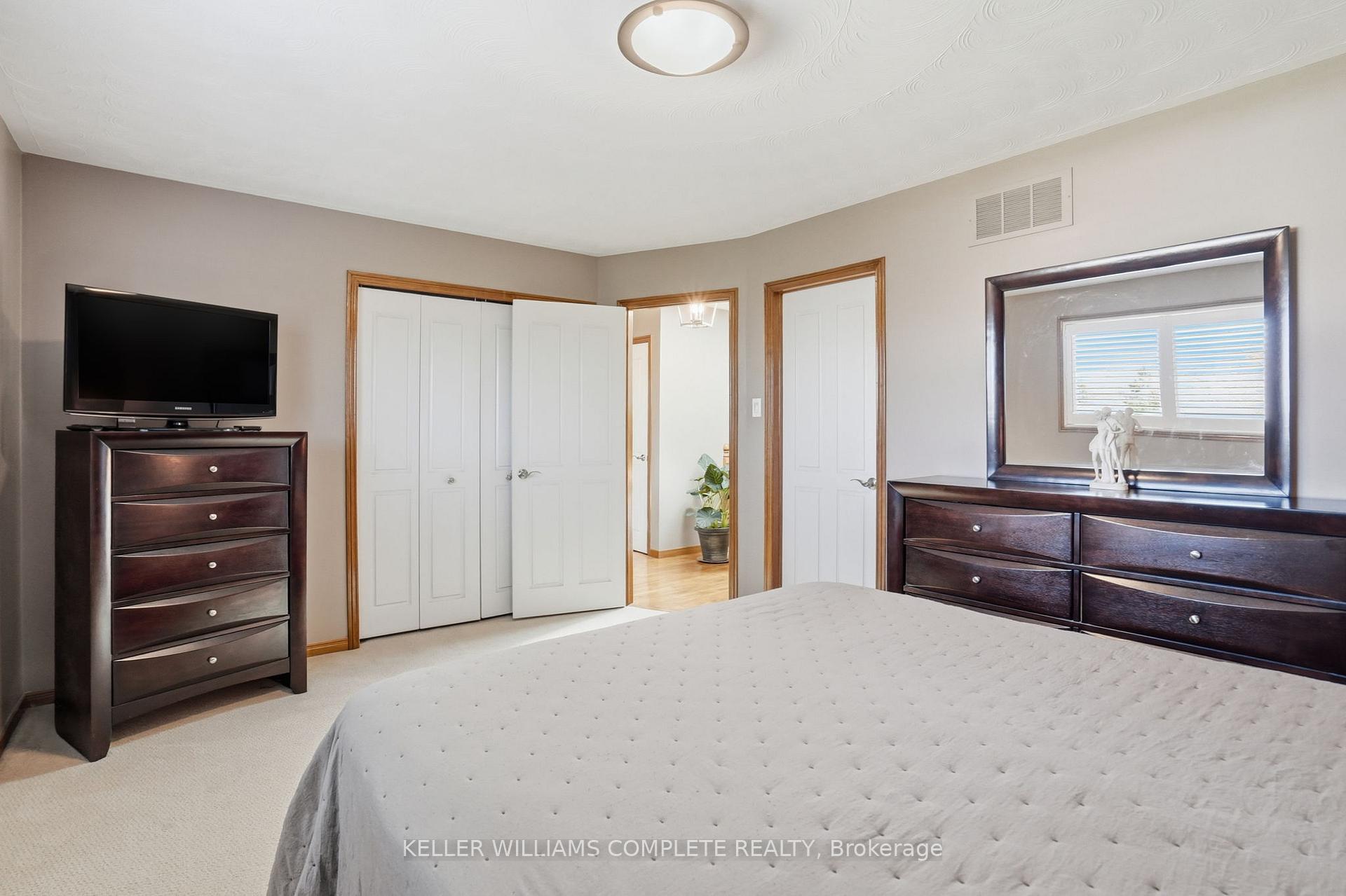 Photo 21 of 32 Highbury Drive, Hamilton, Stoney Creek Mountain — HOMEH