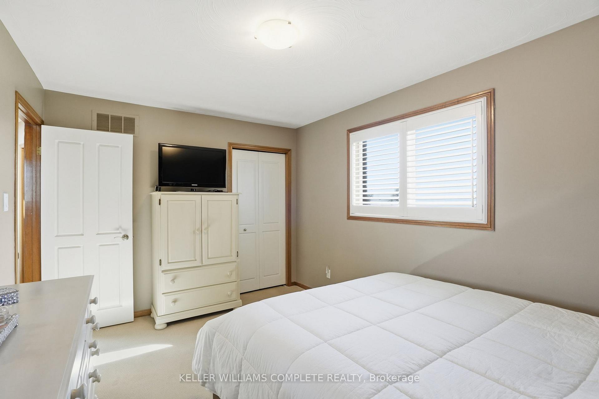 Photo 23 of 32 Highbury Drive, Hamilton, Stoney Creek Mountain — HOMEH