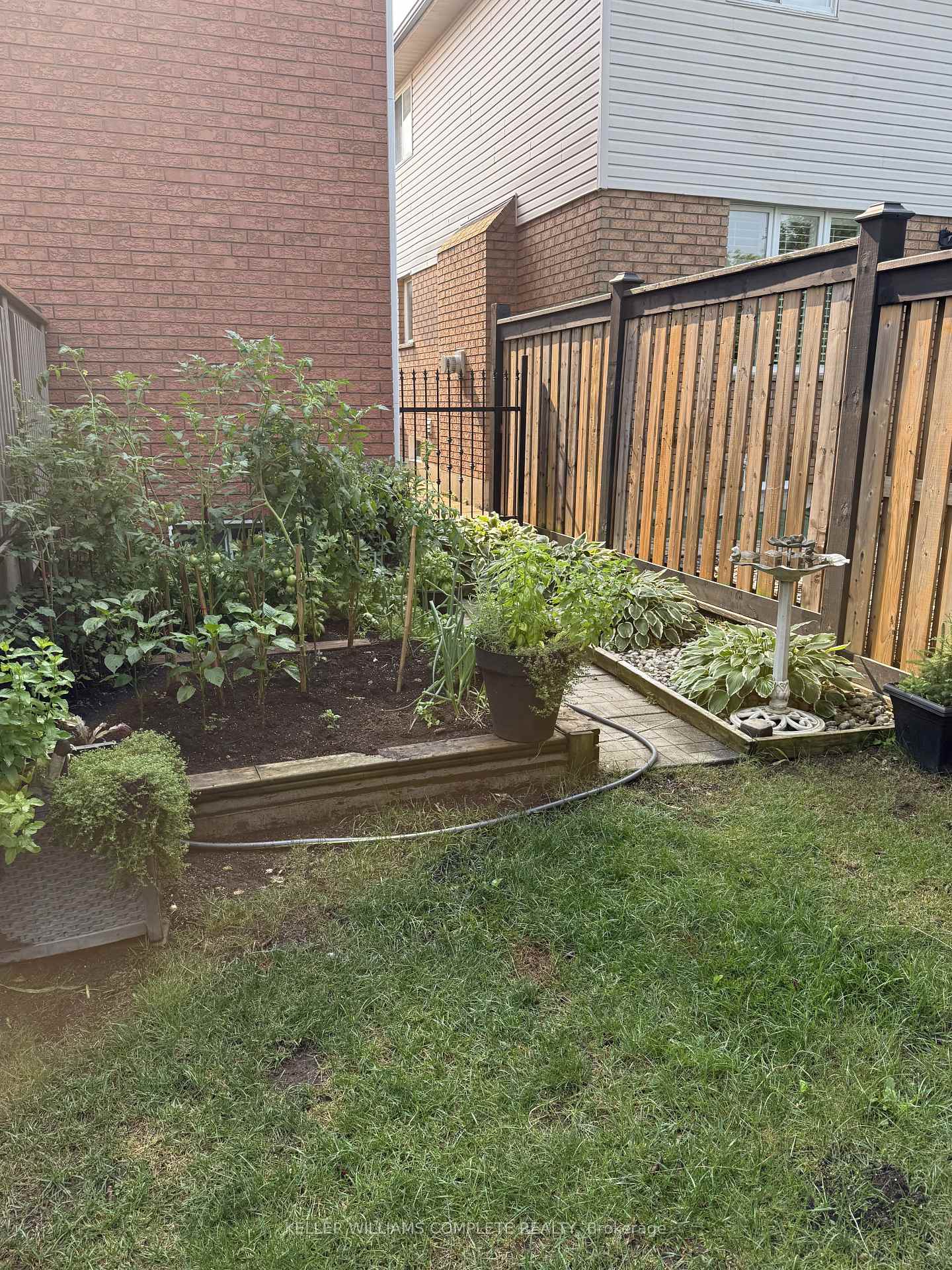 Photo 40 of 32 Highbury Drive, Hamilton, Stoney Creek Mountain — HOMEH