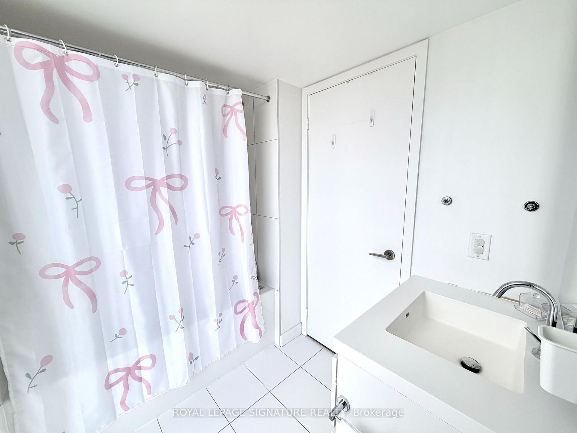 Photo 21 of Unit 4112, 85 Queens Wharf Road, Toronto, Waterfront Communities — HOMEH