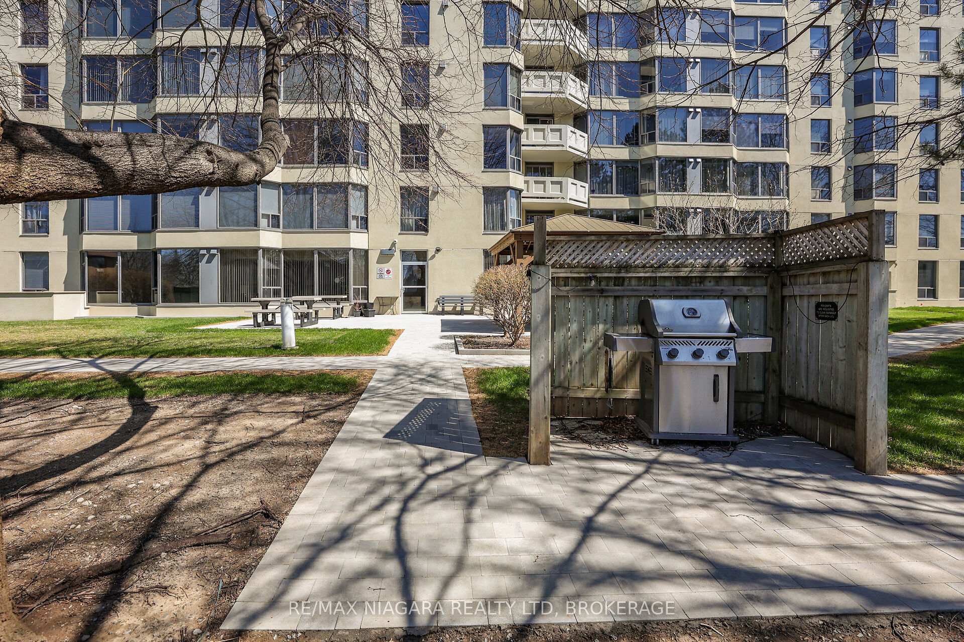 Photo 39 of Unit 501, 81 Scott Street, St. Catharines, Lakeport — HOMEH