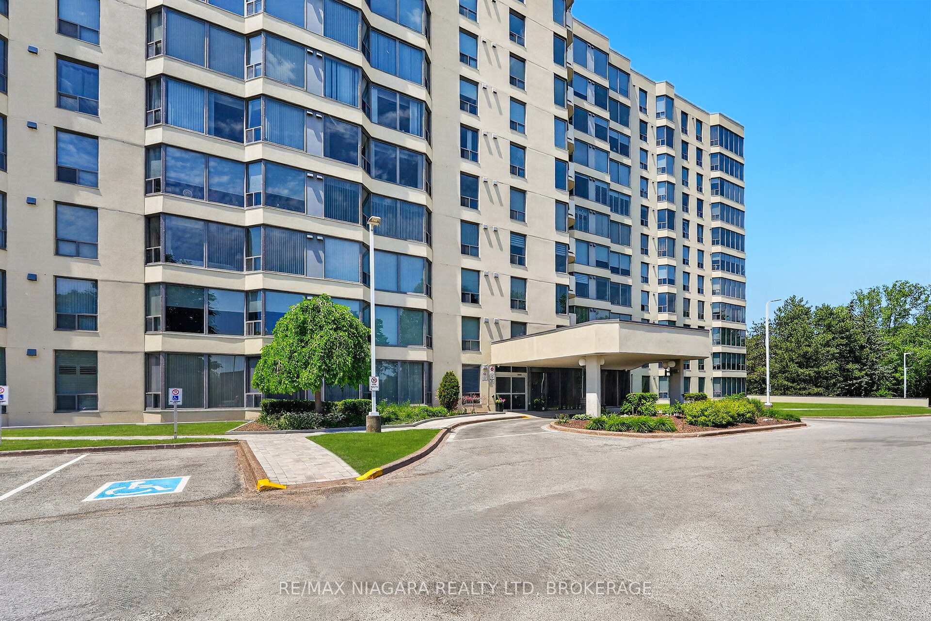 Photo 46 of Unit 501, 81 Scott Street, St. Catharines, Lakeport — HOMEH