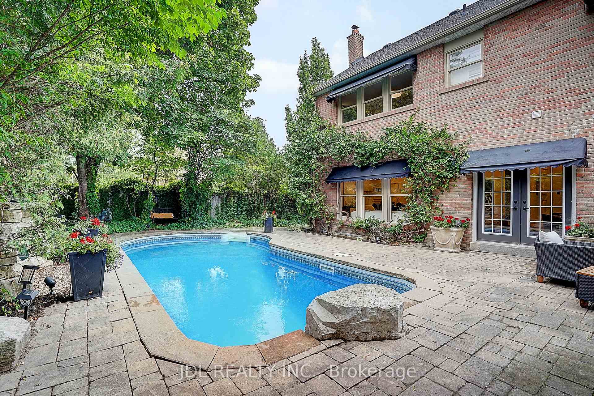 Photo 10 of 84 Longwater Chase, Markham, Unionville — HOMEH