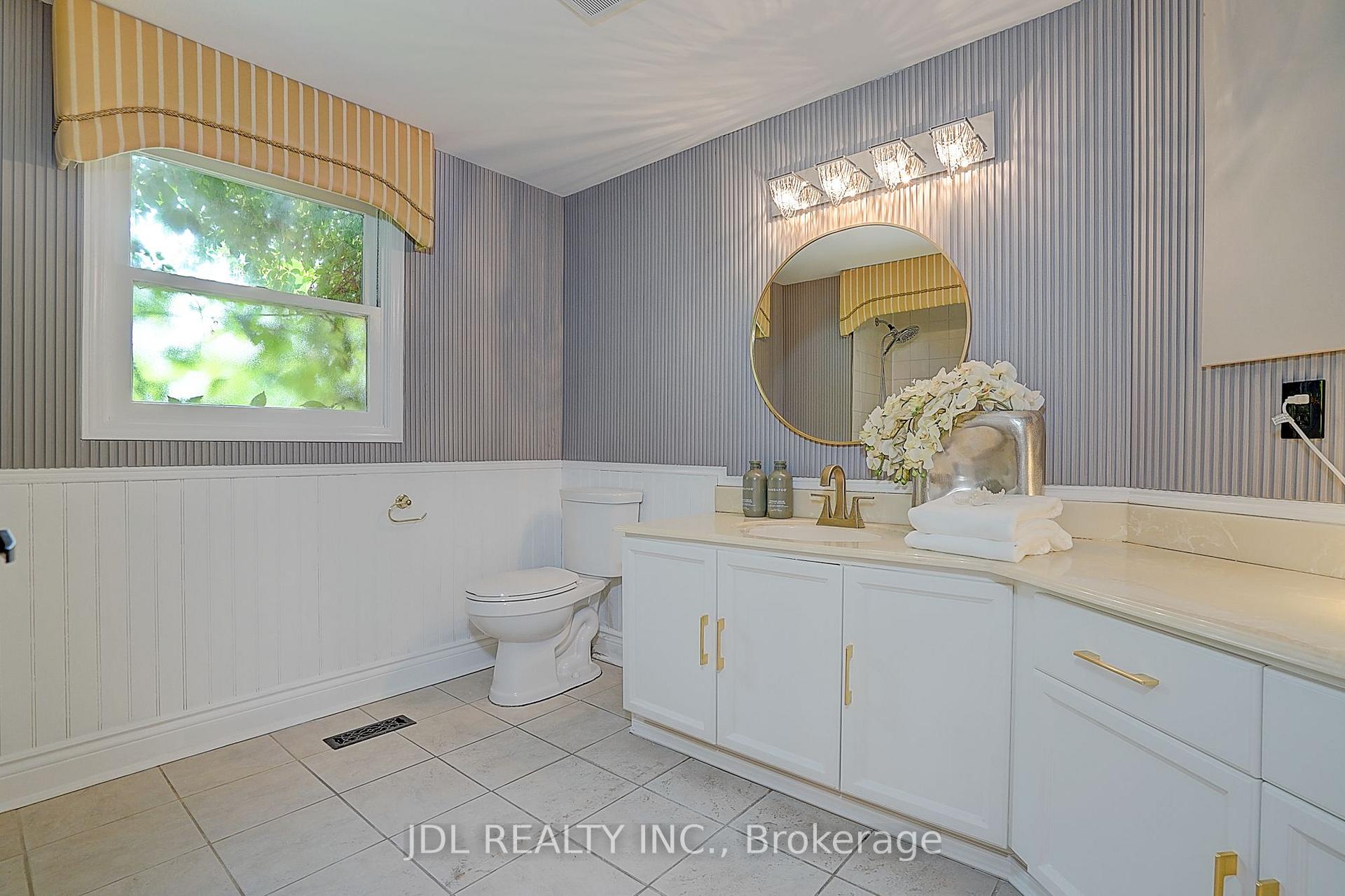 Photo 39 of 84 Longwater Chase, Markham, Unionville — HOMEH