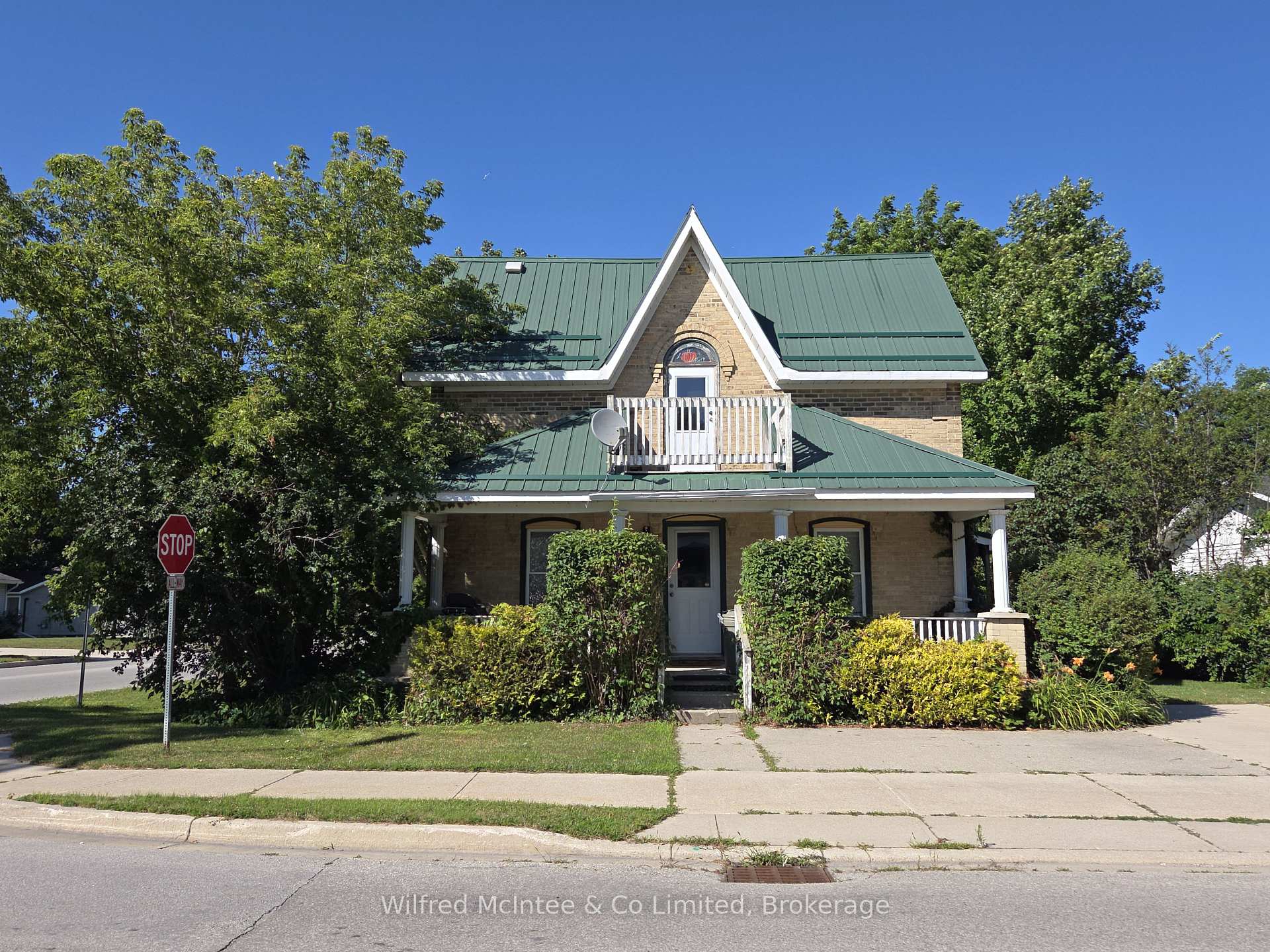 Photo of 569 Eugenie Street