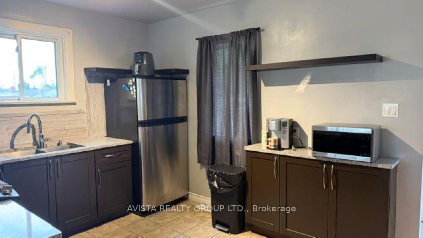 Photo 3 of 700 Francis St W, Thunder Bay, Westfort — HOMEH