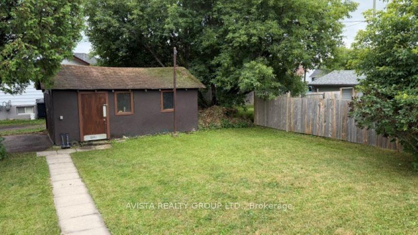 Photo 20 of 700 Francis St W, Thunder Bay, Westfort — HOMEH