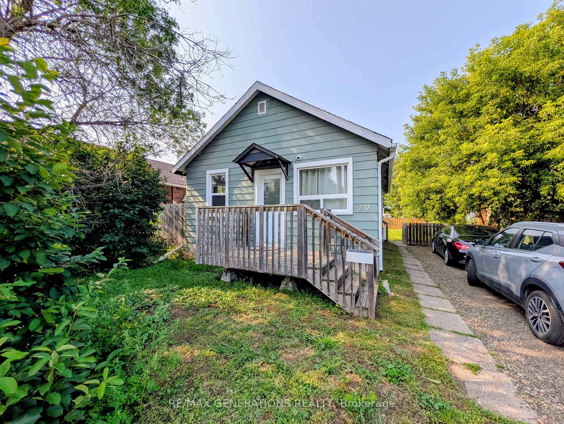 Front of 717 Northern Avenue